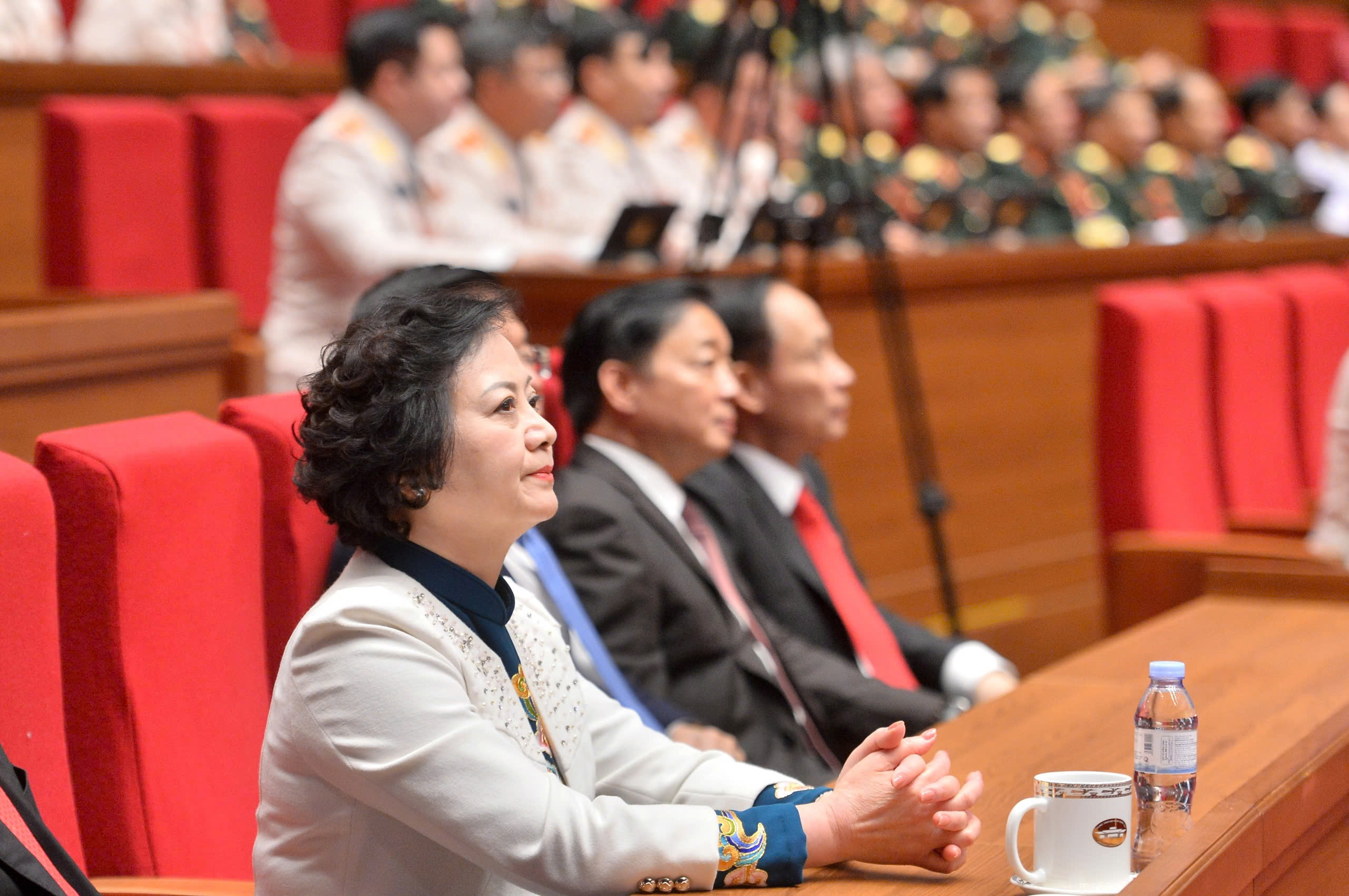 &Ocirc;ng Trần Cẩm T&uacute; t&aacute;i cử Thường trực Ban B&iacute; thư - Ảnh 2.