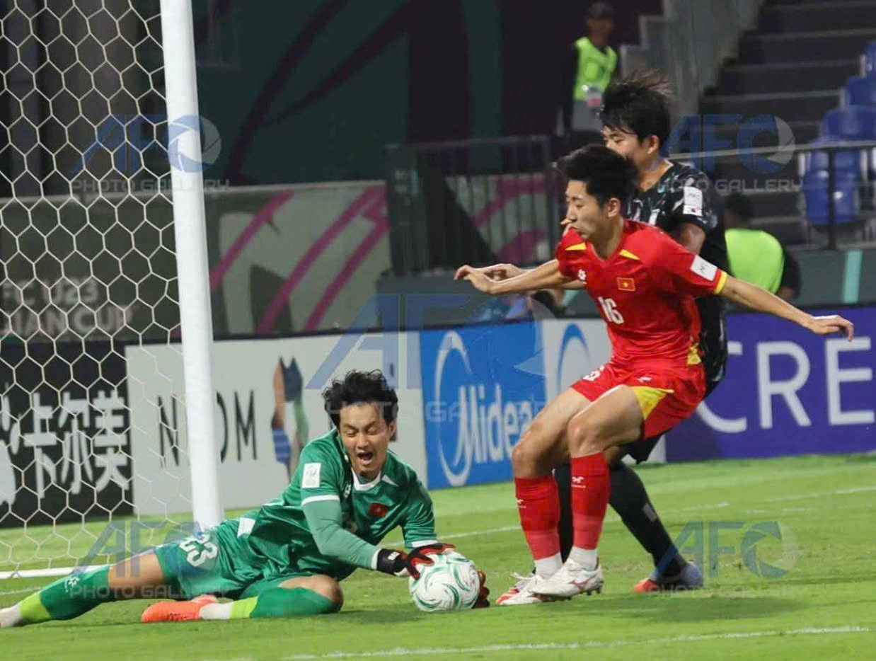 Bất ngờ Nhật Minh, chàng trai trầm lặng nhưng bền bỉ nhất U.23 Việt Nam- Ảnh 1.