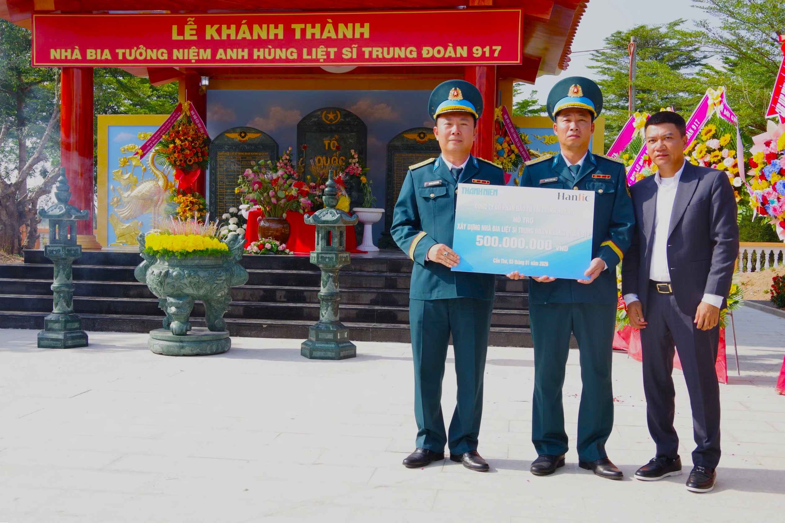 Khánh thành nhà bia tưởng niệm các anh hùng liệt sĩ Trung đoàn Không quân 917- Ảnh 6.