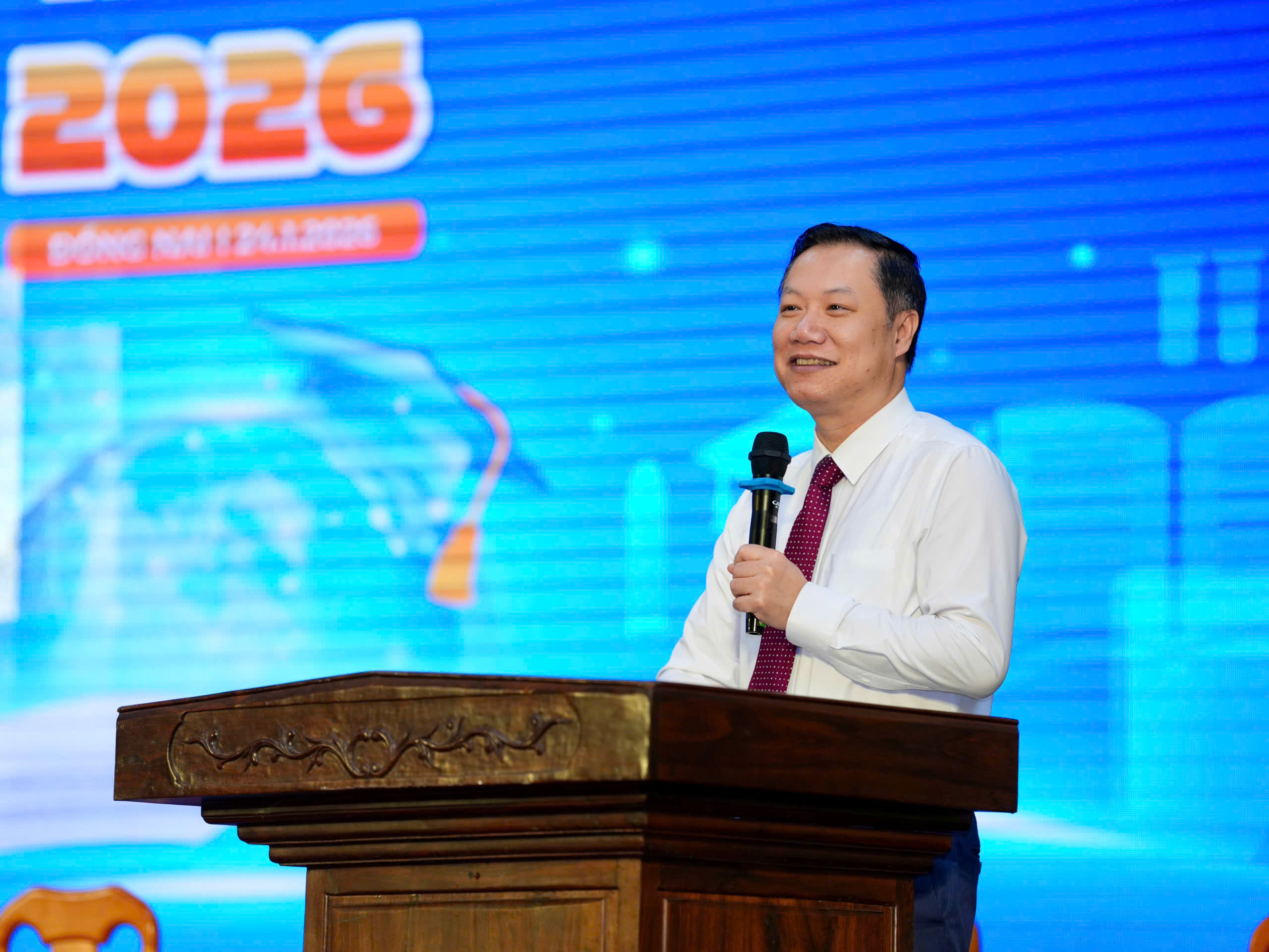 Bộ GD-ĐT th&ocirc;ng tin mới nhất về tuyển sinh đại học 2026 tại Tư vấn m&ugrave;a thi - Ảnh 5.