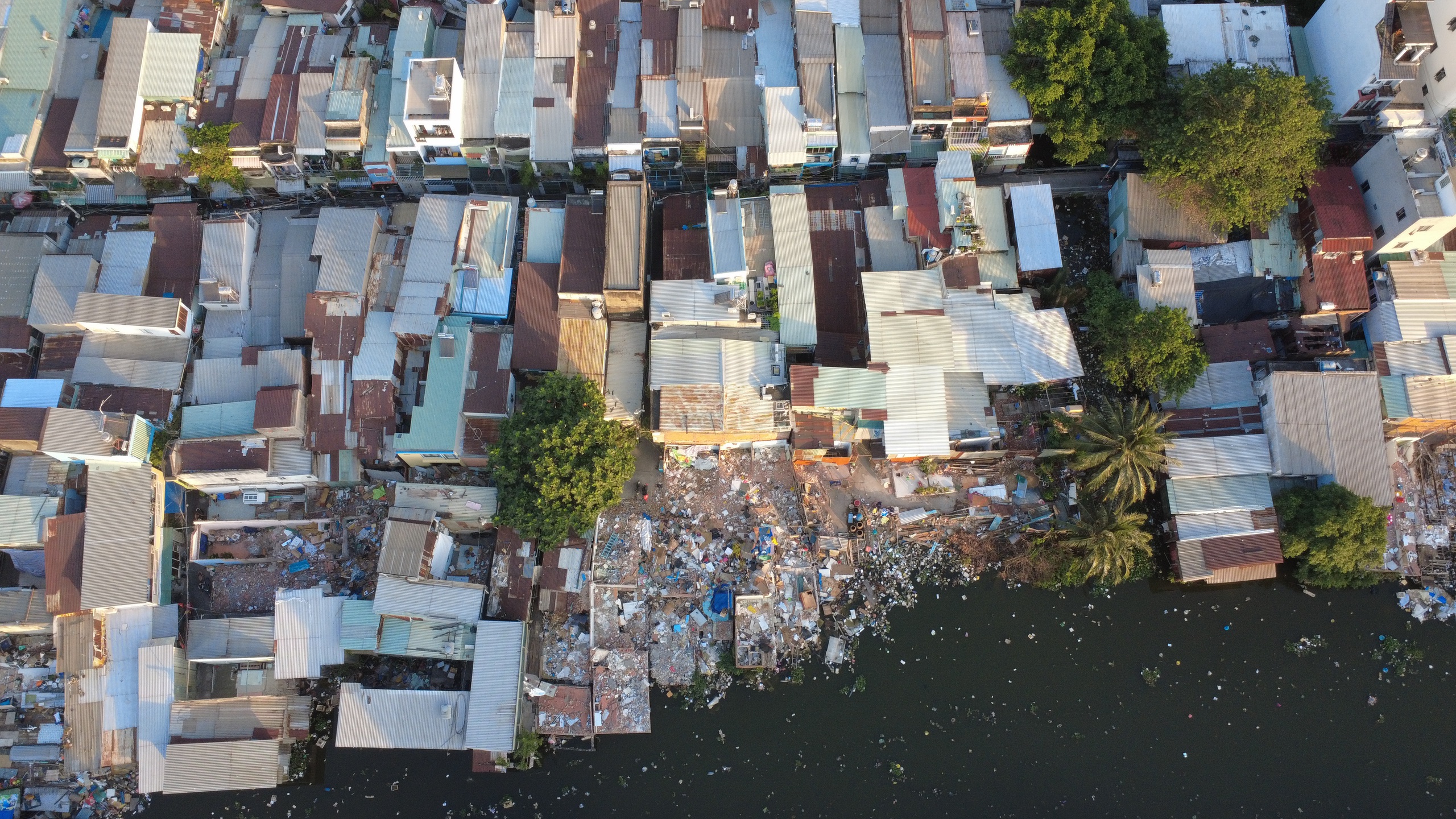 TP.HCM: Nhiều hộ d&acirc;n di dời phục vụ dự &aacute;n cải tạo rạch Xuy&ecirc;n T&acirc;m - Ảnh 1.