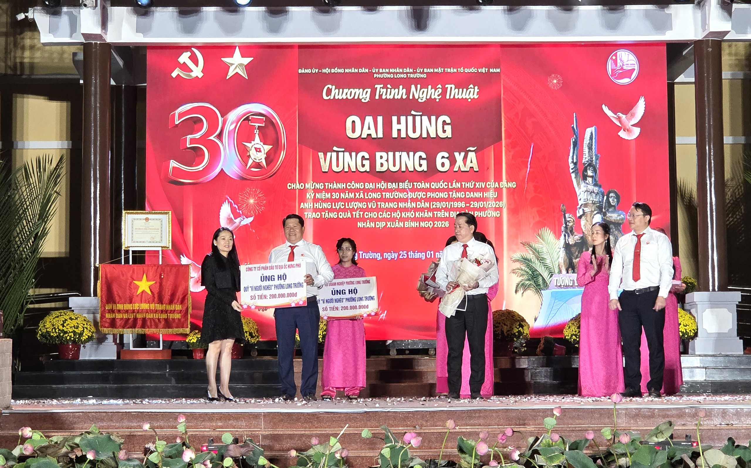 TP.HCM: Hào khí vùng bưng 6 xã sống lại trong đêm nghệ thuật ở Long Trường- Ảnh 4.