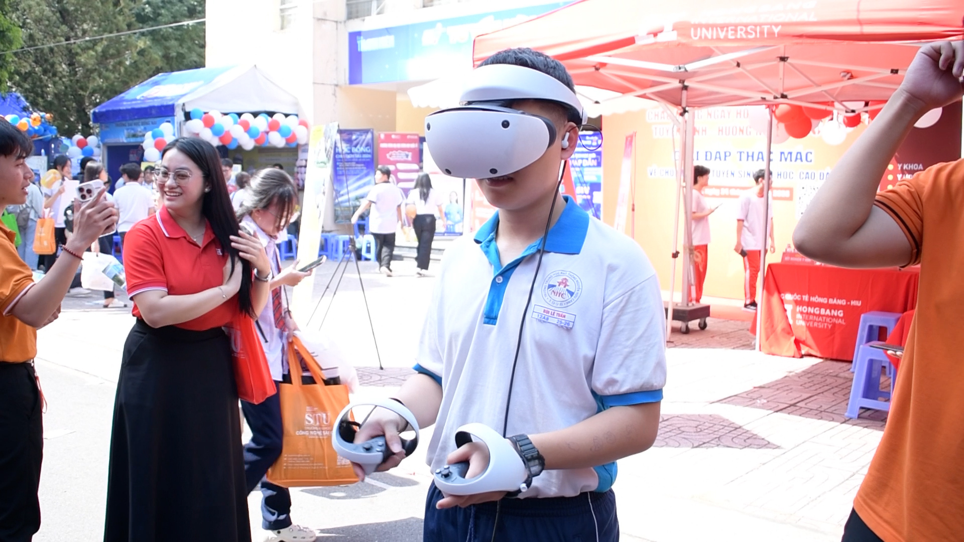 Trải nghiệm ứng dụng công nghệ miễn phí tại Tư vấn mùa thi 2026 - Ảnh 1.