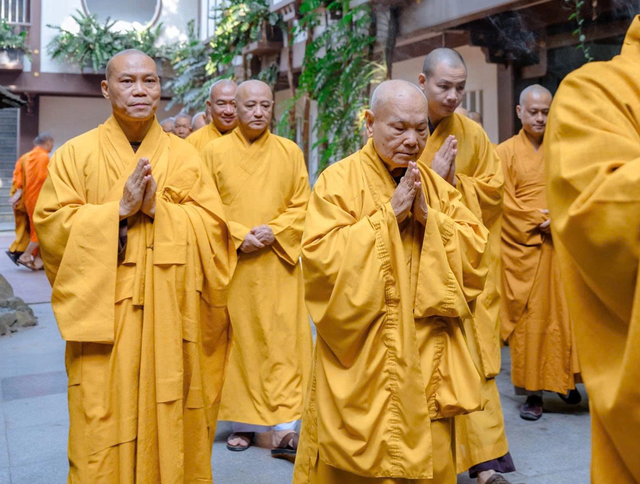 Trưởng l&atilde;o h&ograve;a thượng Th&iacute;ch Thiện Nhơn dự lễ kỷ niệm 120 năm tu viện Kh&aacute;nh An - Ảnh 1.