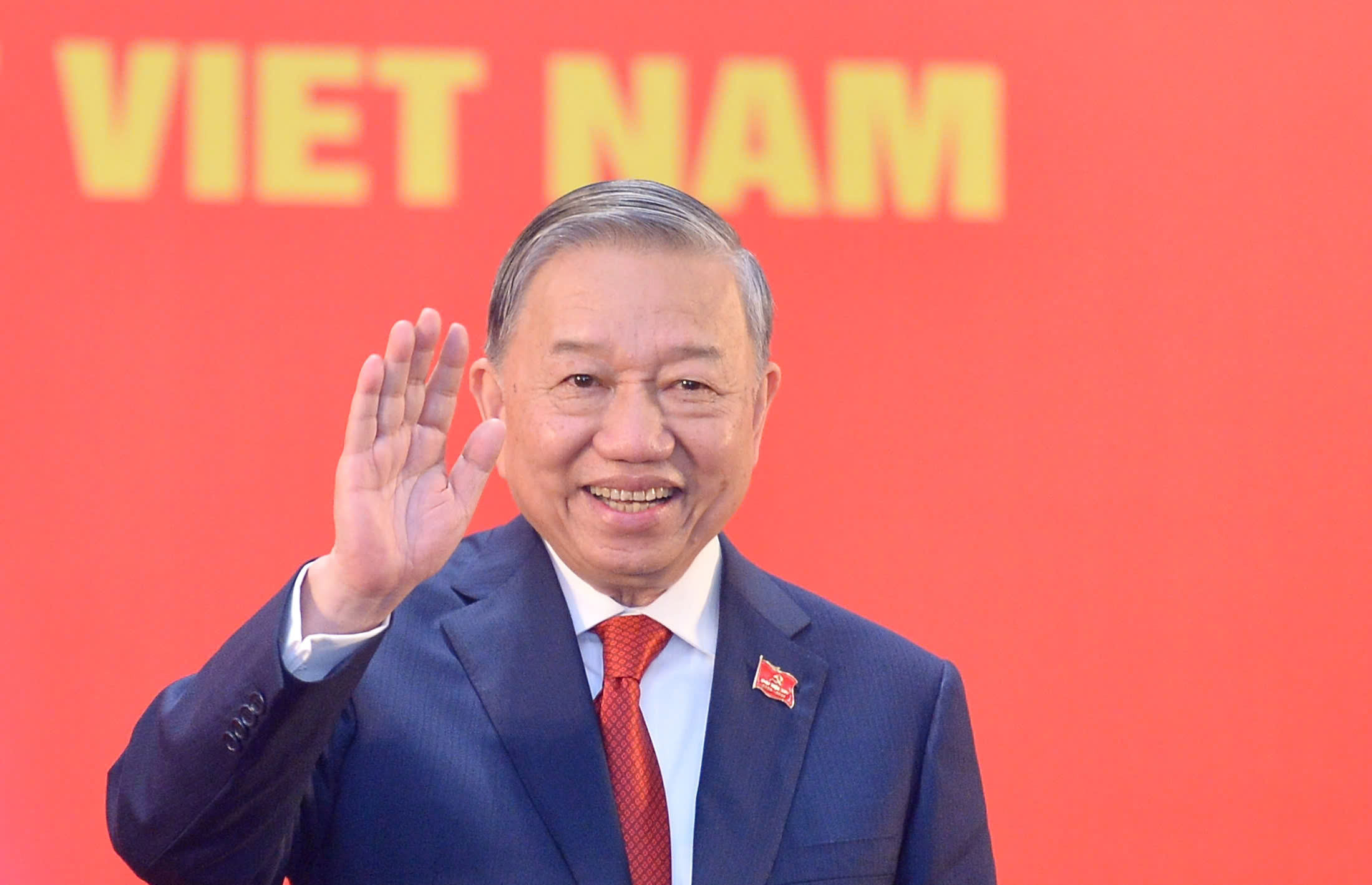 Tiến lên! Toàn thắng ắt về ta!- Ảnh 1. Tiến lên! Toàn thắng ắt về ta!- Ảnh 1.