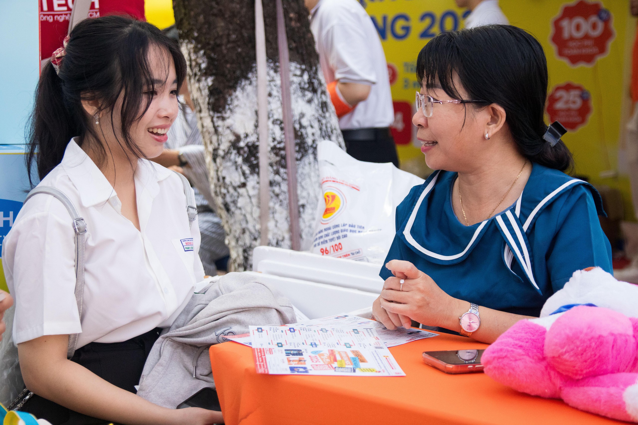 Hơn 15.000 học sinh trong sự kiện chọn trường, chọn ng&agrave;nh 28 năm tuổi - Ảnh 7.