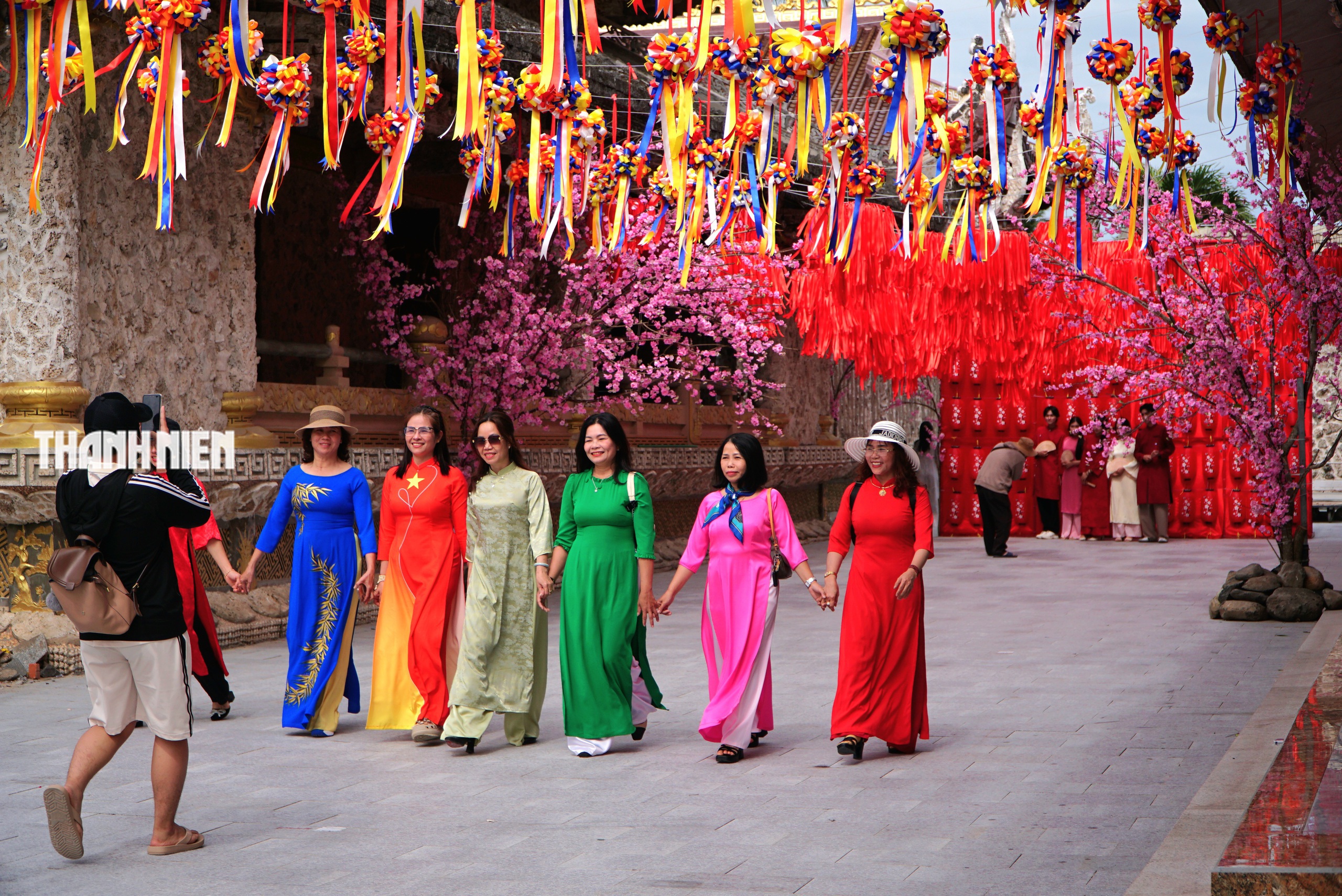 Ng&ocirc;i ch&ugrave;a thờ tượng Quan &Acirc;m từ biển: Gieo b&igrave;nh an cho cả trăm người mỗi m&ugrave;a b&atilde;o - Ảnh 8.