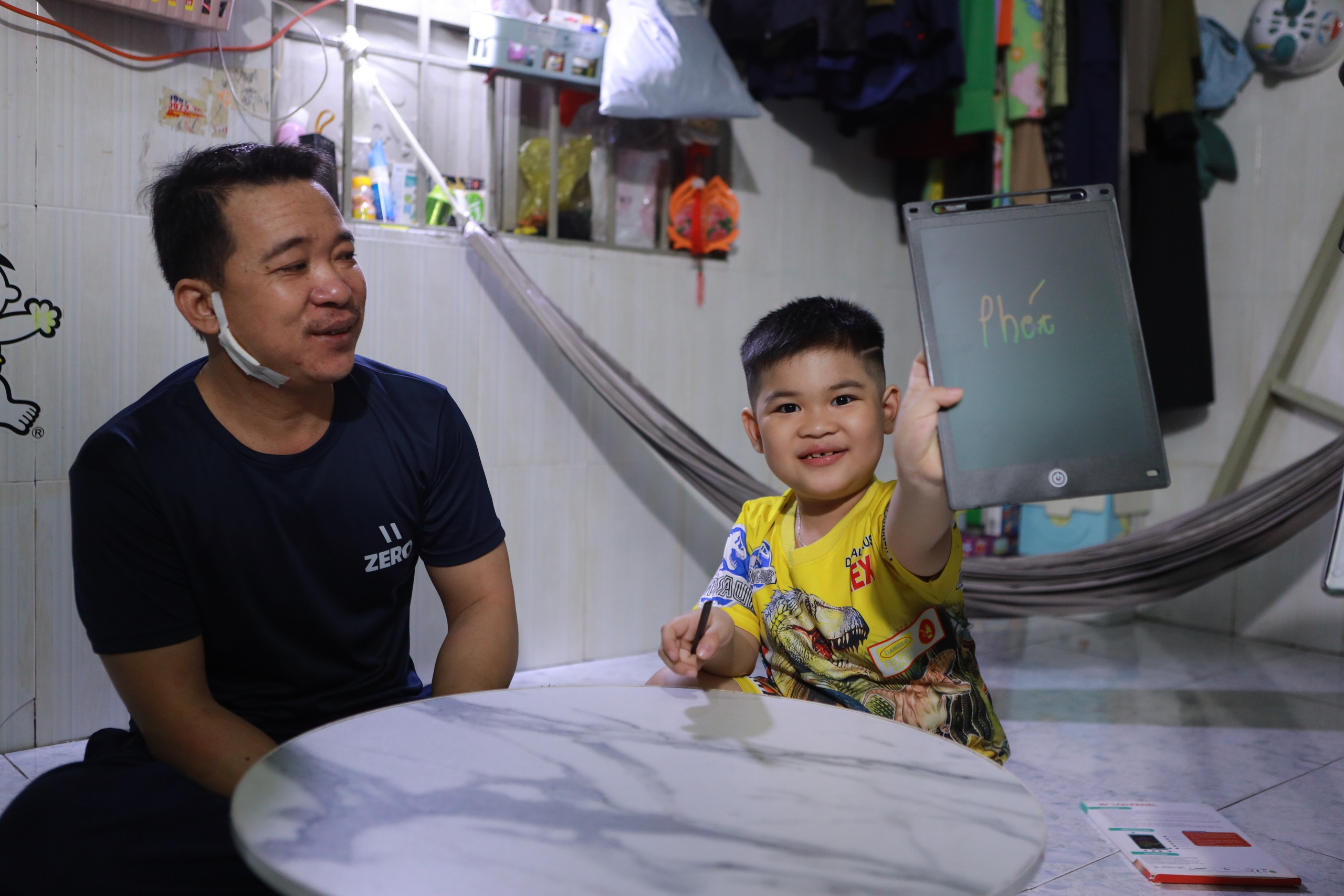 'Siêu phường' nhiều khu công nghiệp nhất: Nhắc đến con trai, mắt ông Tài sáng lên- Ảnh 2. 'Siêu phường' nhiều khu công nghiệp nhất: Nhắc đến con trai, mắt ông Tài sáng lên- Ảnh 2.