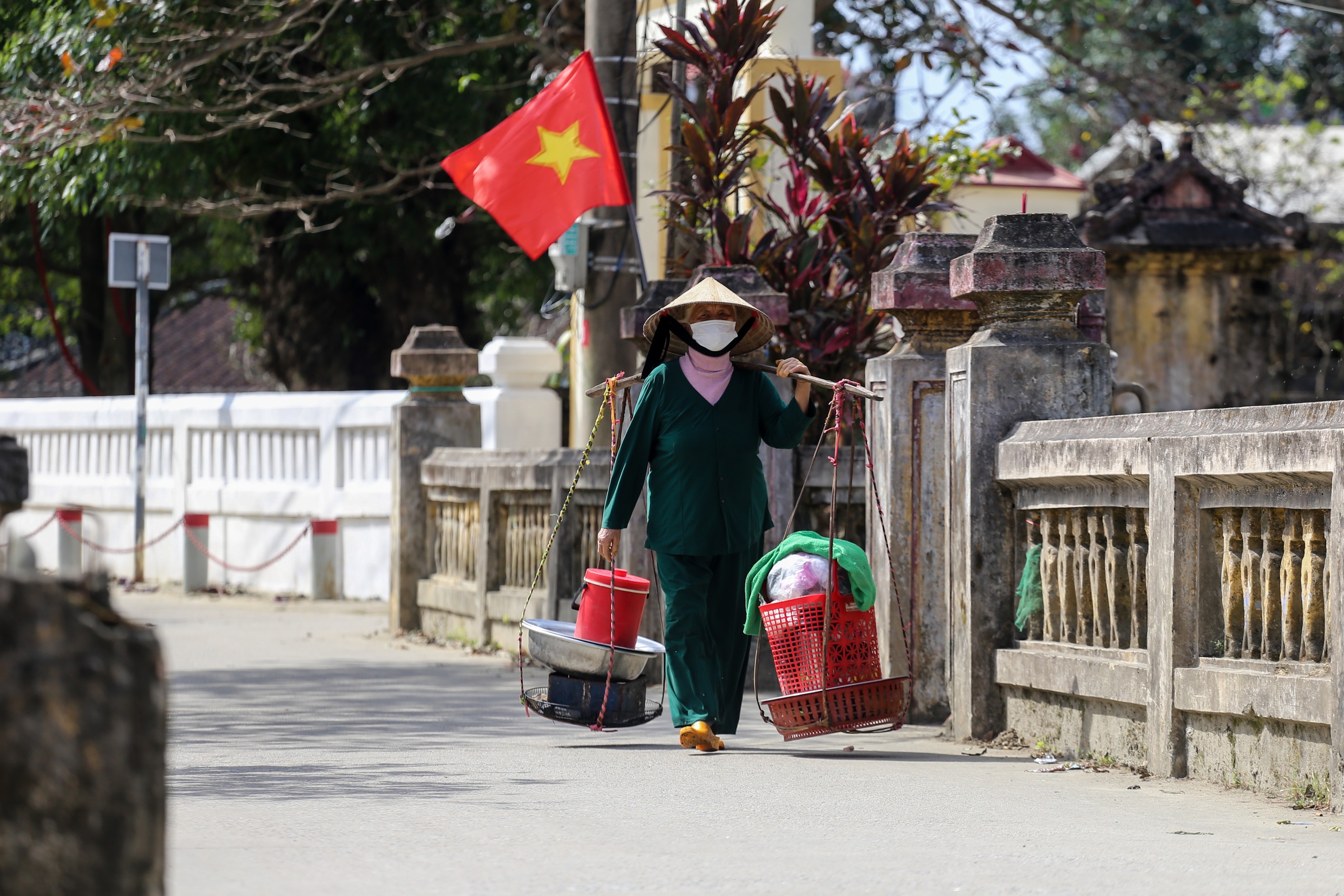 Ng&ocirc;i l&agrave;ng B&aacute;c Hồ từng sống ở Huế: B&igrave;nh y&ecirc;n khoe sắc trước thềm xu&acirc;n- Ảnh 3.