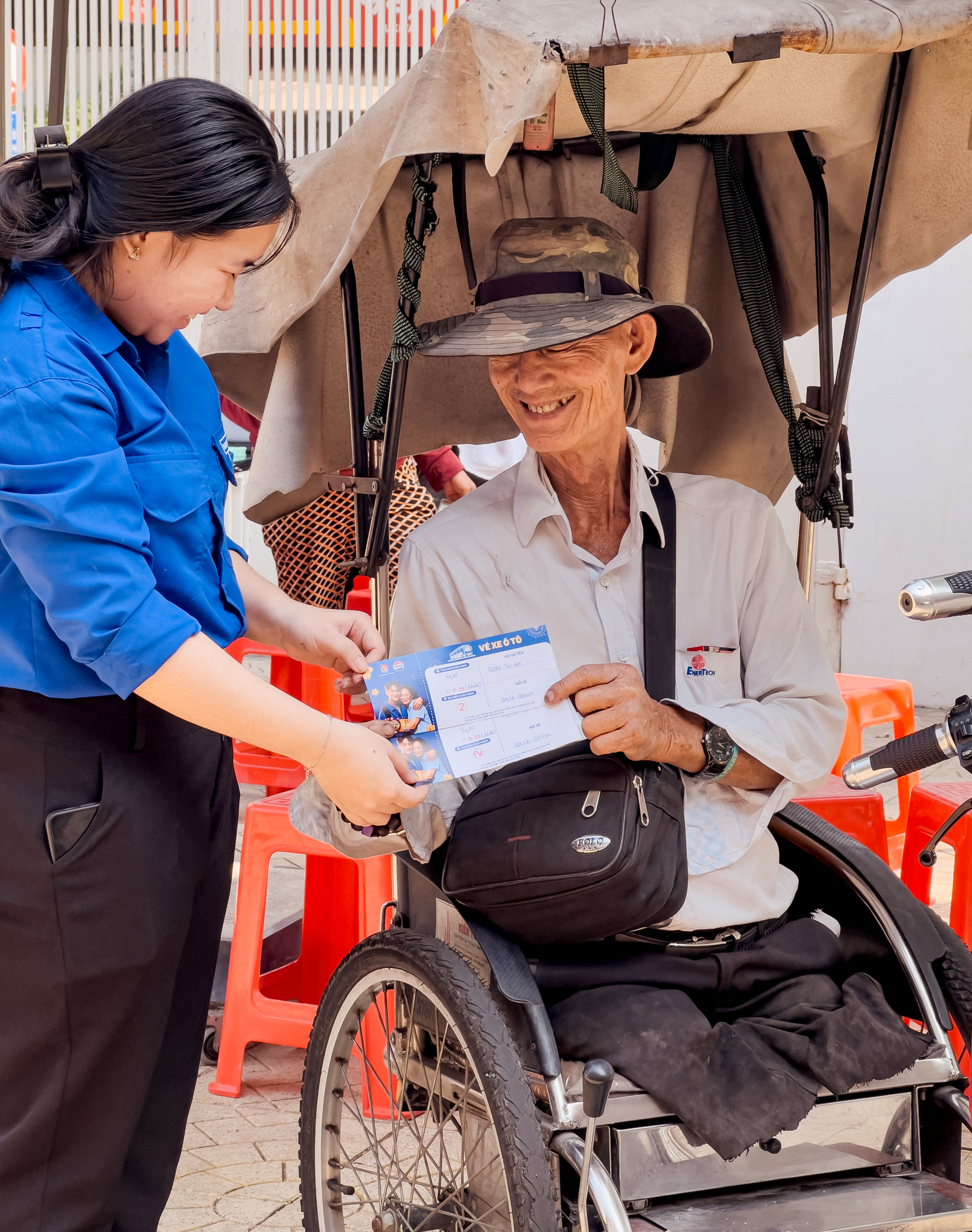 T.Ư Đo&agrave;n chăm lo tết cho người kh&oacute; khăn - Ảnh 1.