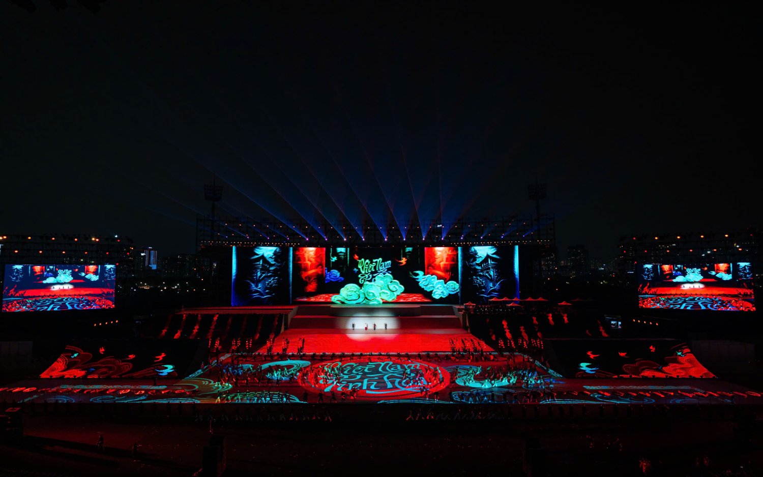 Những hình ảnh hoành tráng của chương trình nghệ thuật đặc biệt thu hút 20 ngàn khán giả - Ảnh 14.