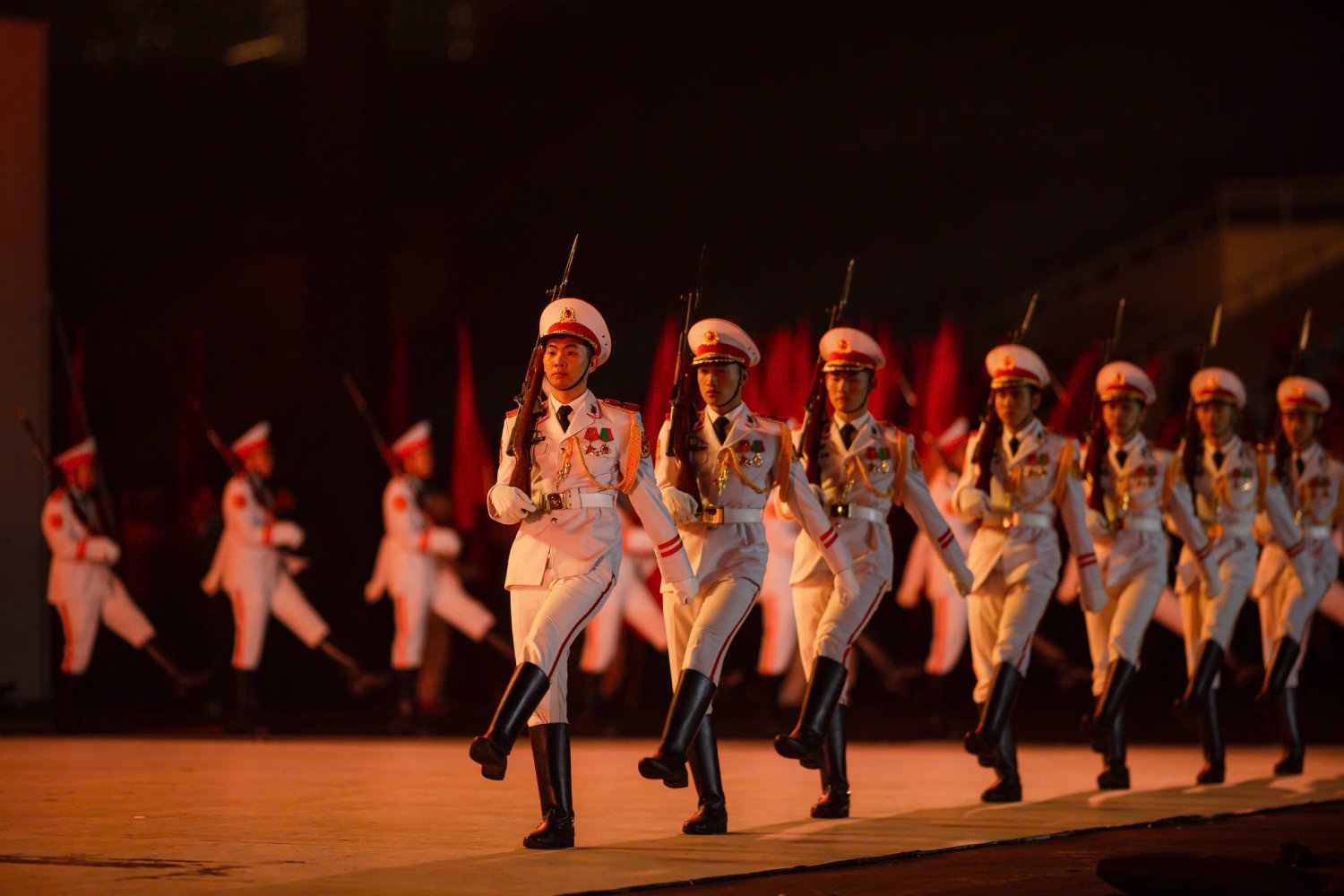 Những hình ảnh hoành tráng của chương trình nghệ thuật đặc biệt thu hút 20 ngàn khán giả - Ảnh 5.