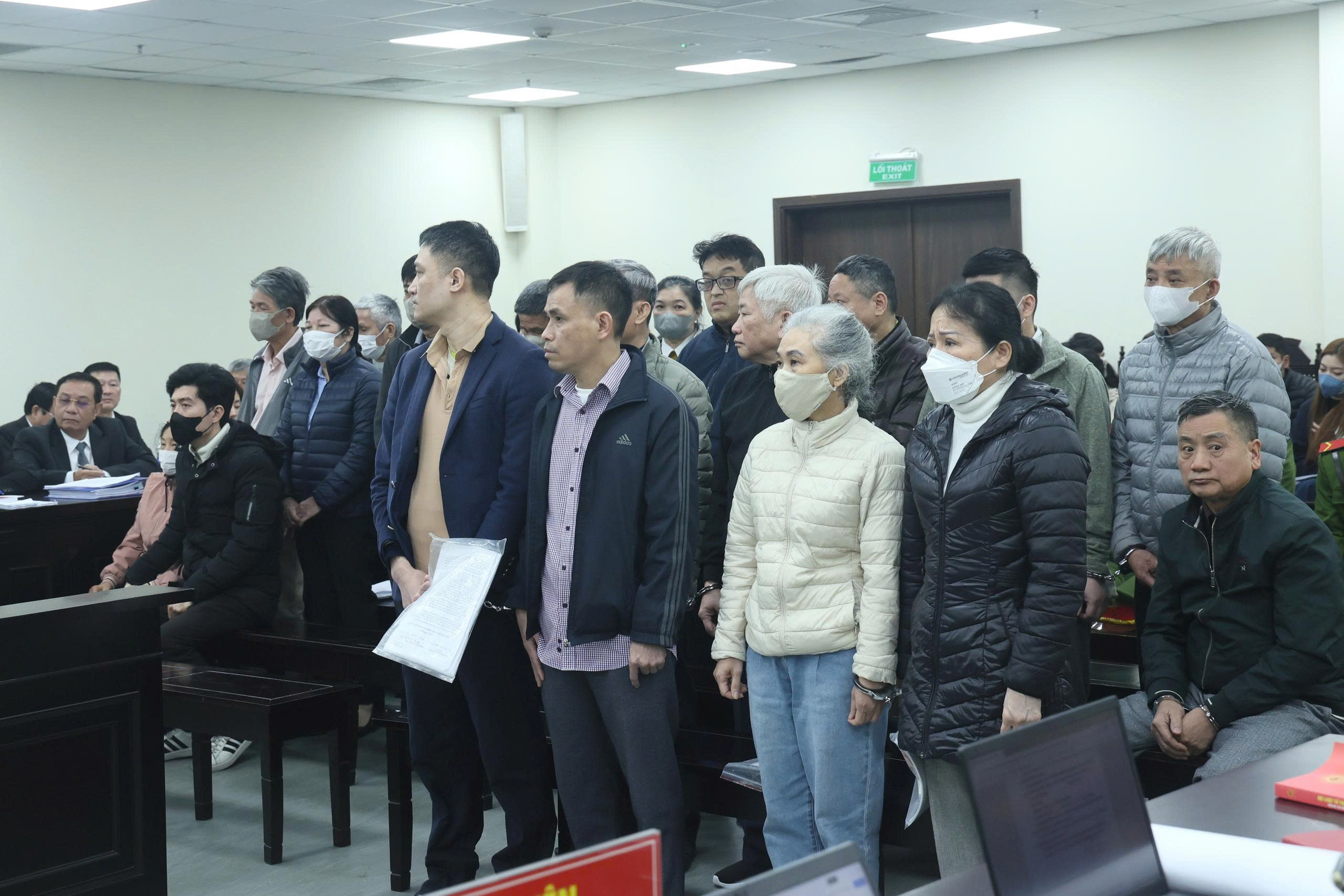 Cựu giám đốc BHXH nhận hối lộ ngay tại phòng làm việc, đều đều mỗi quý- Ảnh 2. Cựu giám đốc BHXH nhận hối lộ ngay tại phòng làm việc, đều đều mỗi quý- Ảnh 2.