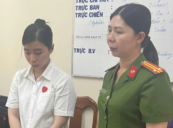 Bắt giam bị can l&agrave;m giả 93 ho&aacute; đơn đ&oacute;ng hụi, lừa chủ hụi hơn 660 triệu đồng- Ảnh 1.