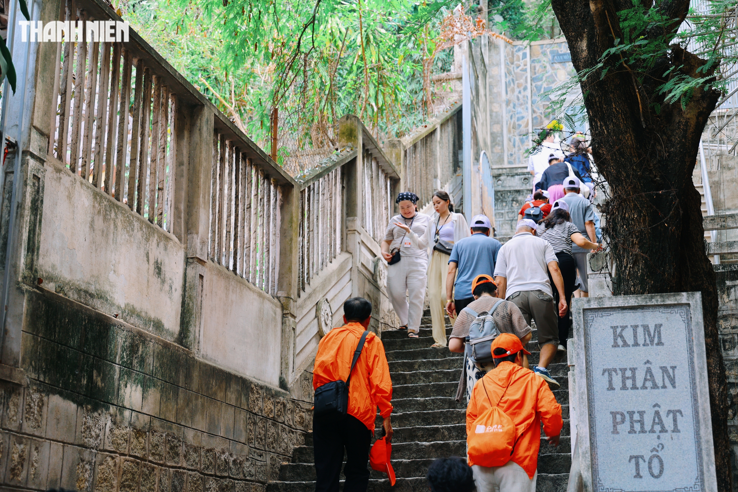 Chùa Long Sơn: Biểu tượng tâm linh trăm năm giữa lòng phố biển Nha Trang- Ảnh 8.