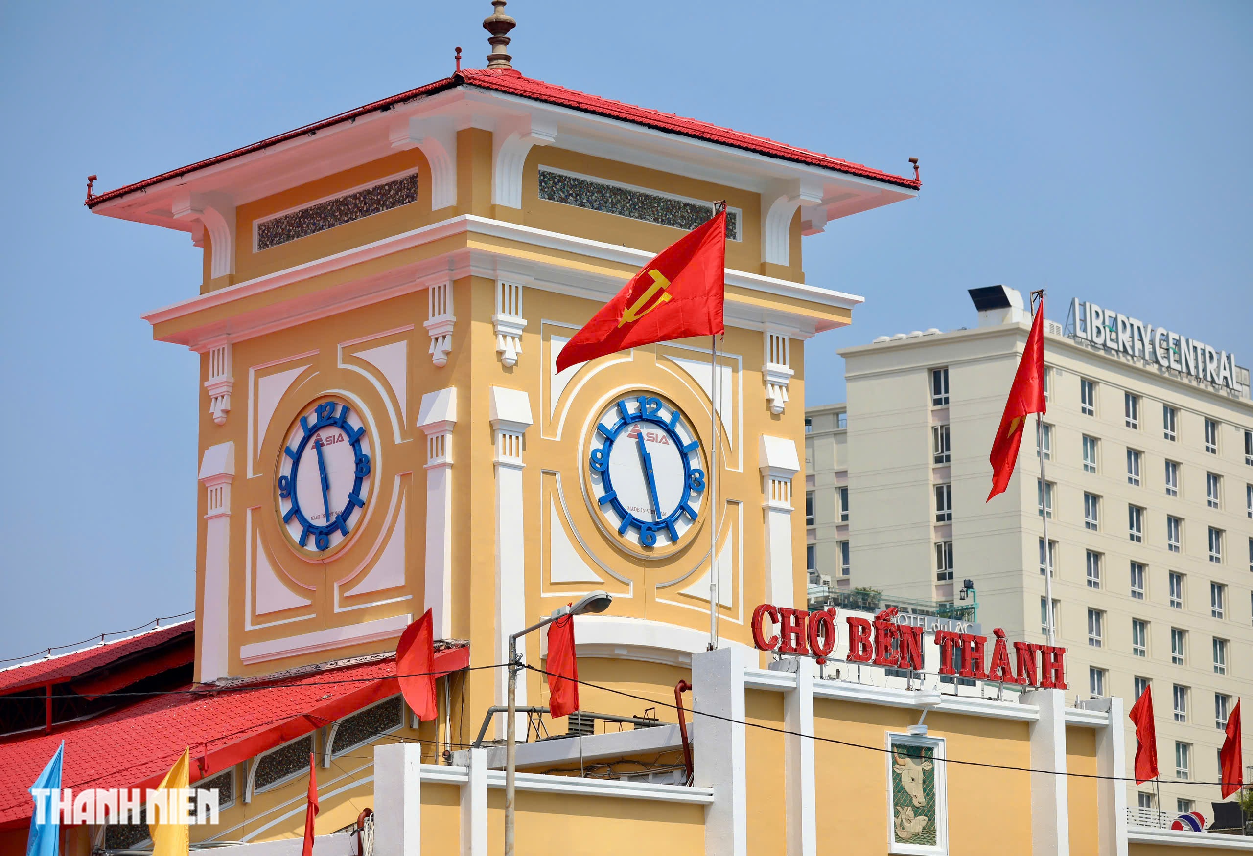 H&igrave;nh ảnh khu vực chợ Bến Th&agrave;nh kh&aacute;c lạ sau khi được sơn mới - Ảnh 5.