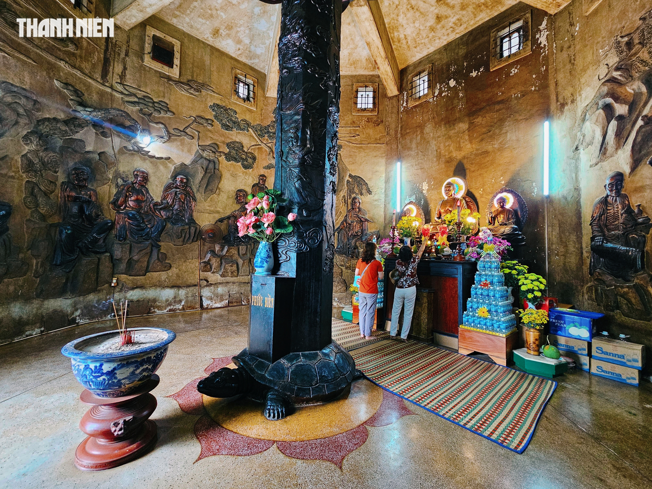 Chùa Long Sơn: Biểu tượng tâm linh trăm năm giữa lòng phố biển Nha Trang- Ảnh 13.