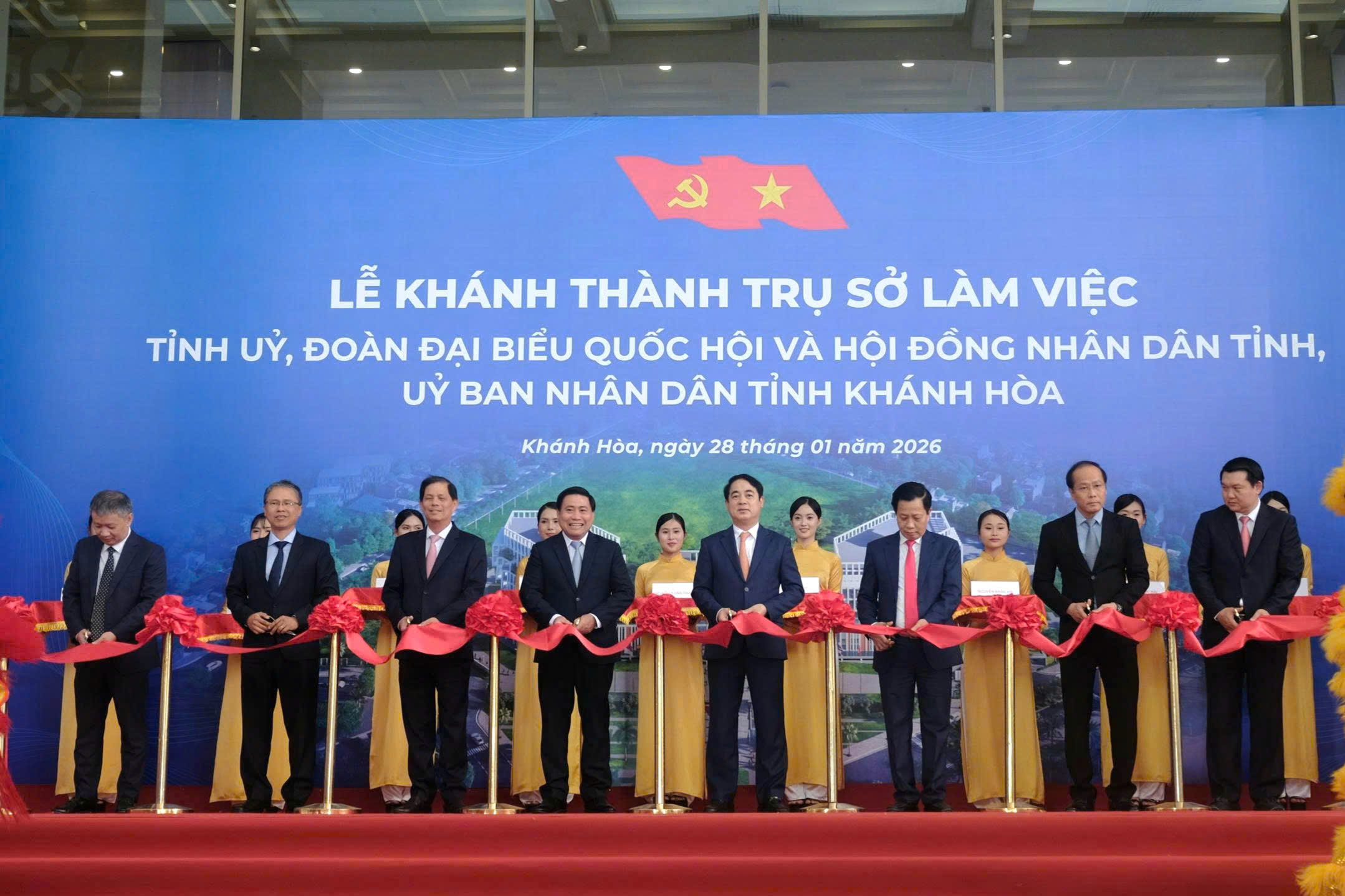 - Ảnh 2. - Ảnh 2.