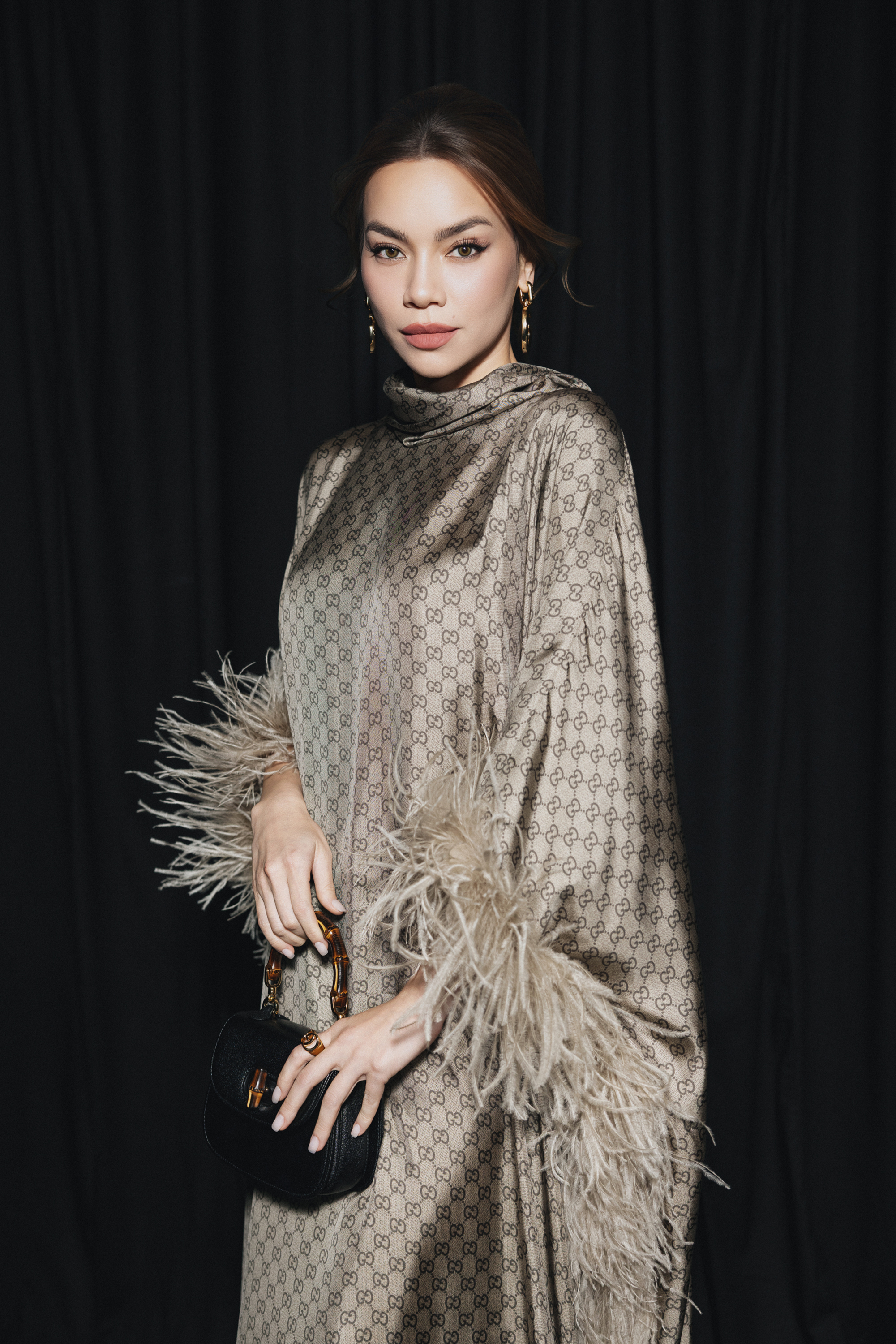 Ninh Dương Lan Ngọc kín đáo, đọ sắc với Thúy Ngân và Hồ Ngọc Hà - Ảnh 5.