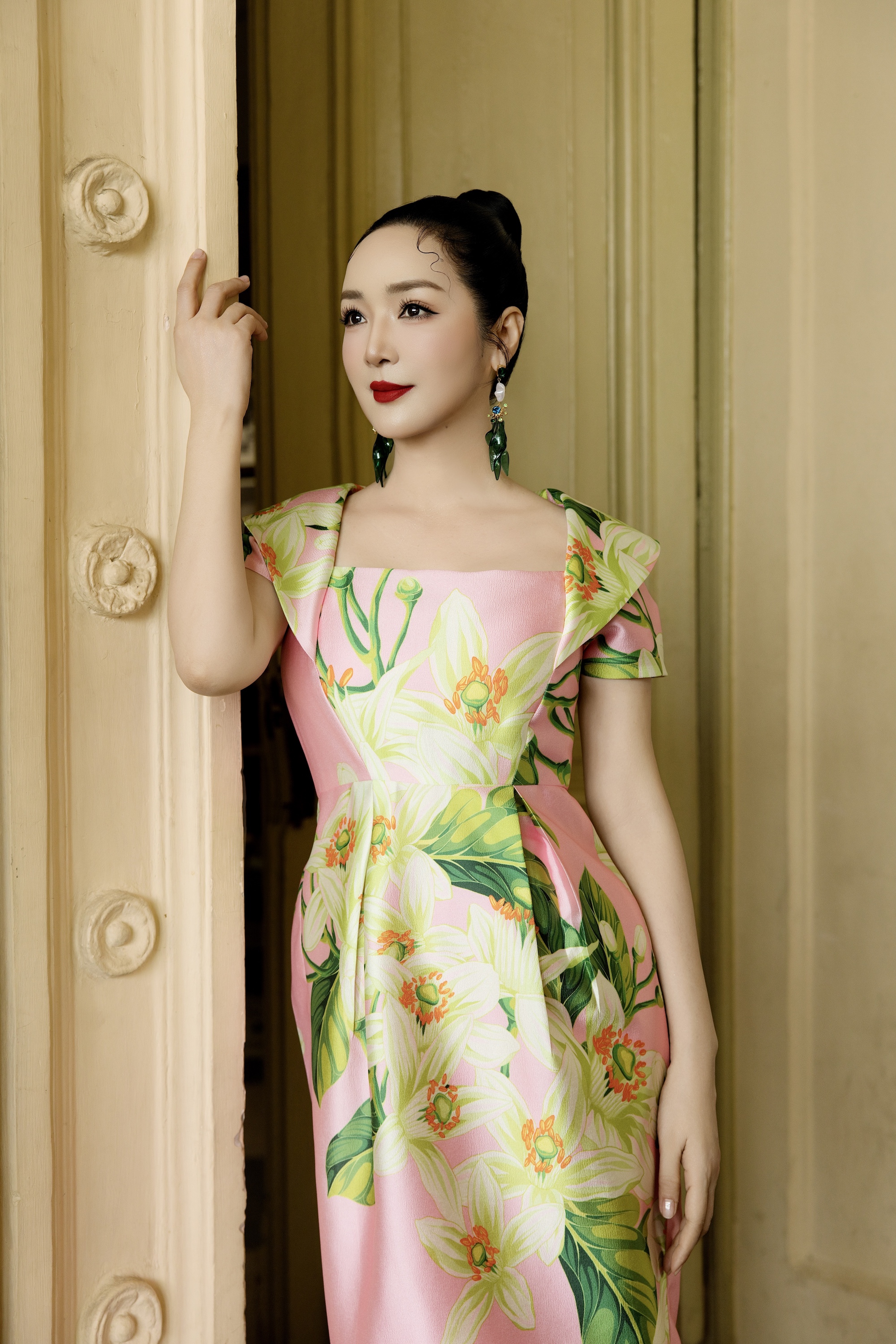 Cuộc sống của Hoa hậu Giáng My ở tuổi 55 - Ảnh 4.