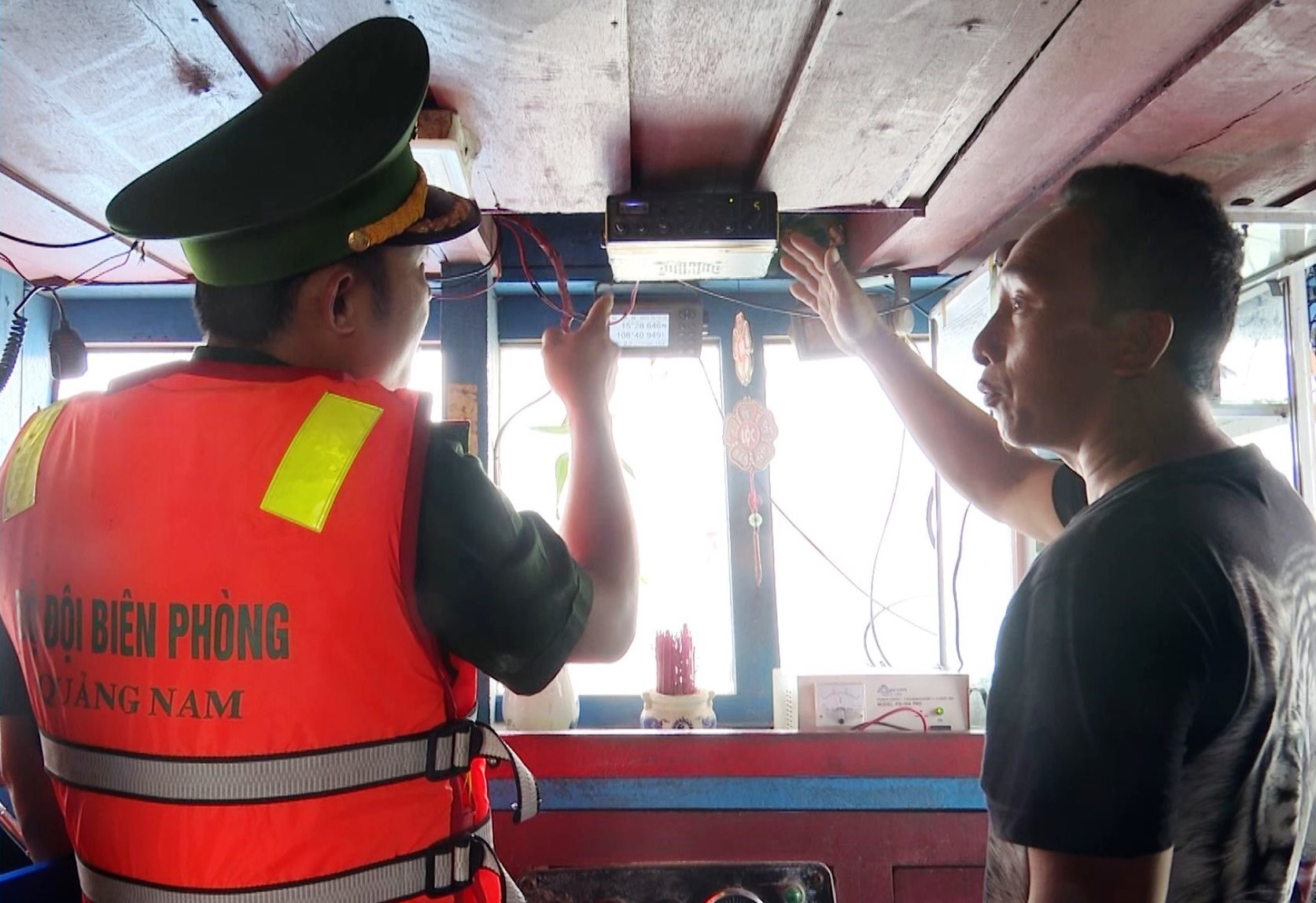 Đà Nẵng quyết liệt chống khai thác hải sản bất hợp pháp trong năm 2026 - Ảnh 1.