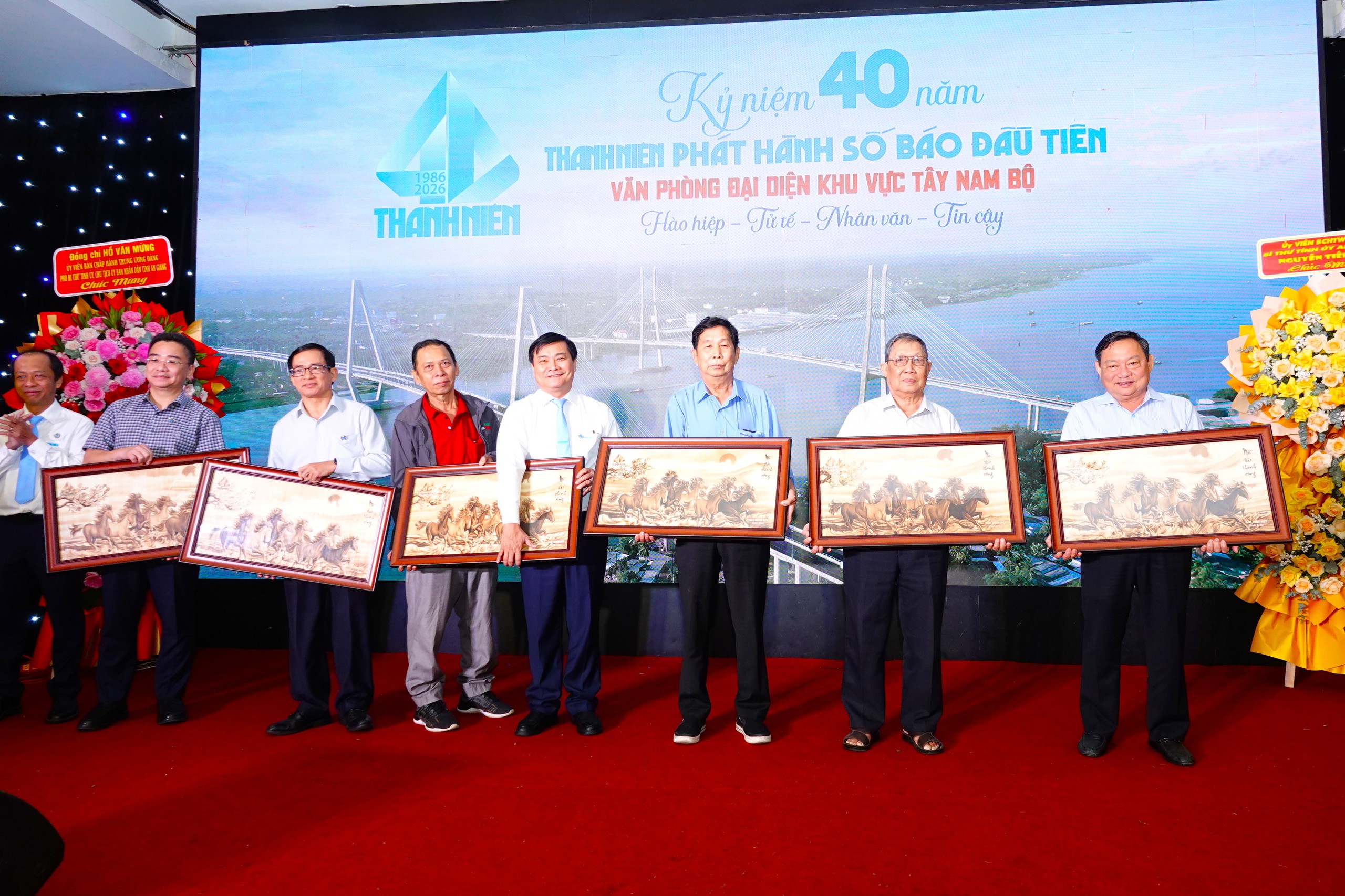 Báo Thanh Niên giữ tinh thần vượt khó như thế hệ mở đường- Ảnh 4. Báo Thanh Niên giữ tinh thần vượt khó như thế hệ mở đường- Ảnh 4.