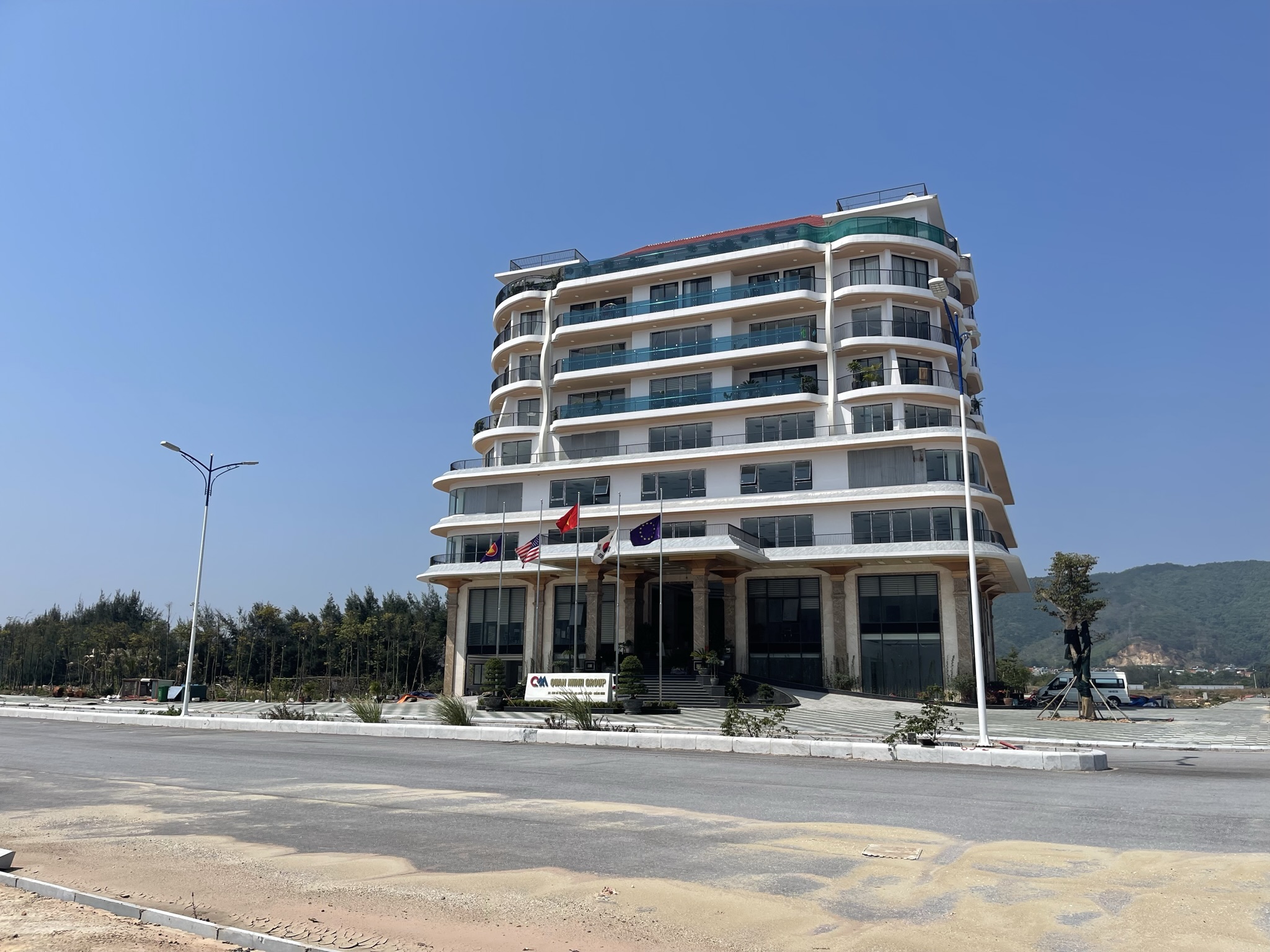 Bắt 'trùm cát' lậu ở vùng biển Quảng Ninh - Ảnh 1.