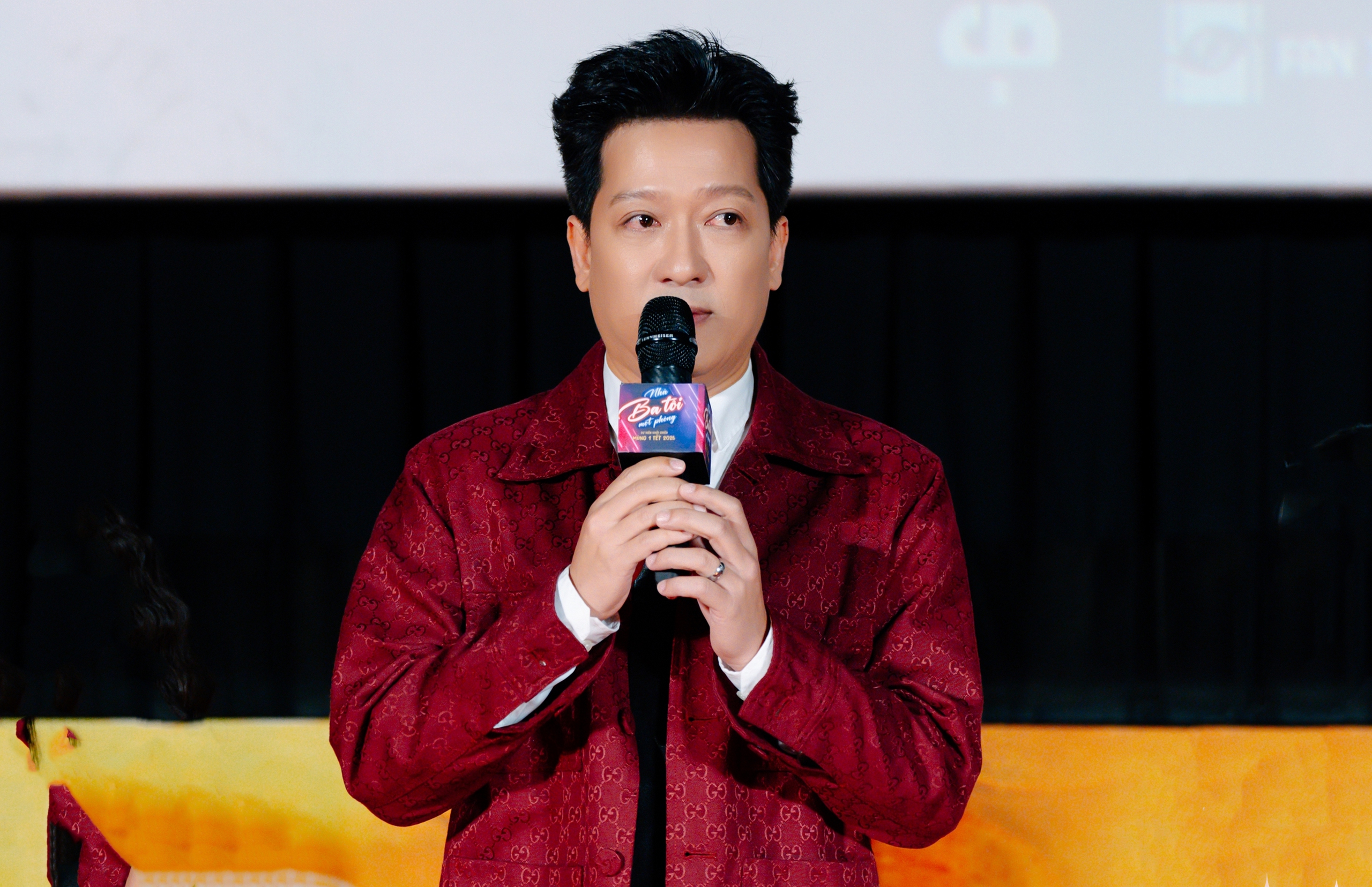 Trường Giang: Nếu nói bị chửi, ai bị chửi nhiều hơn tôi... - Ảnh 1.