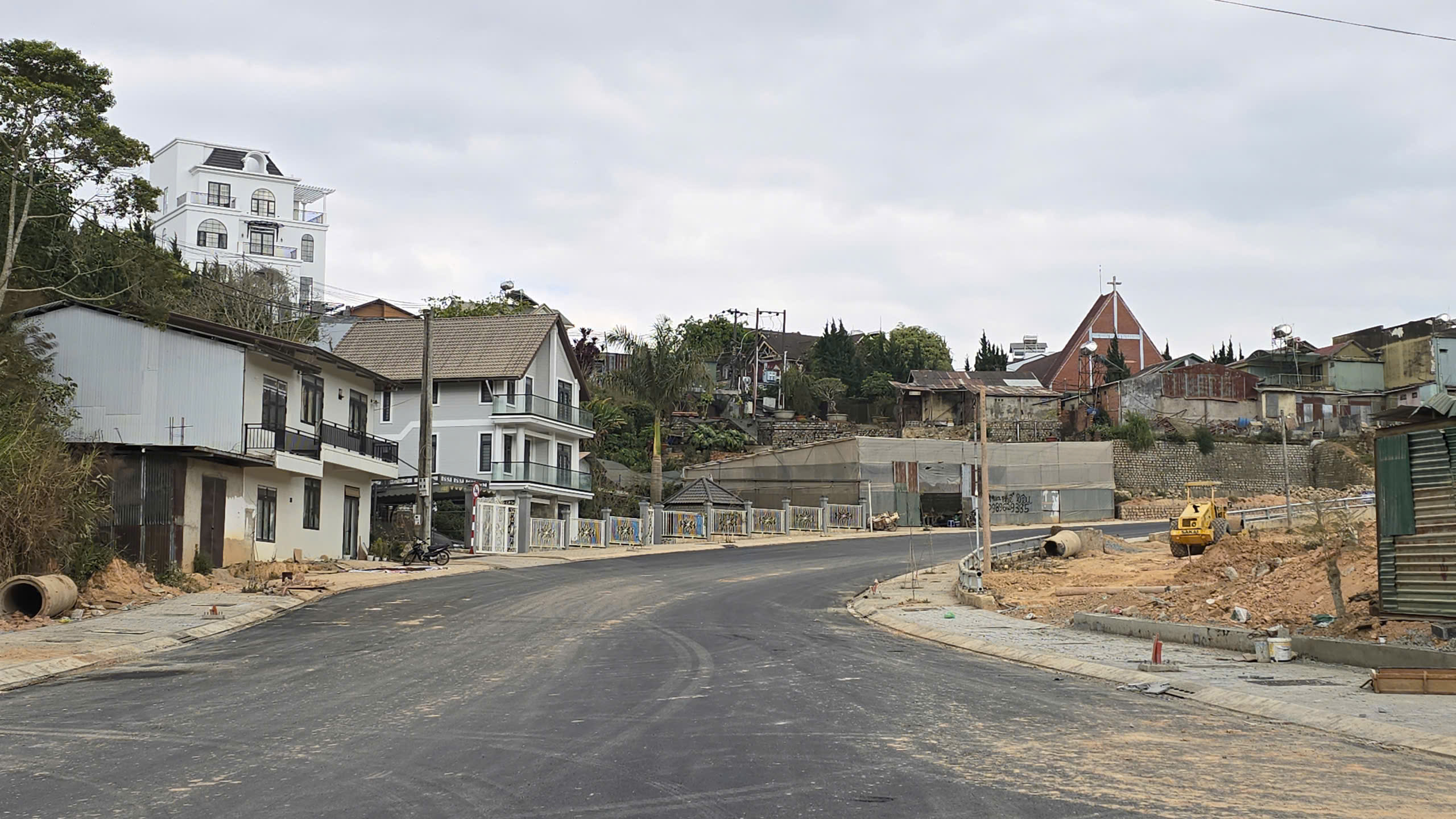 Thông tuyến đường vành đai Đà Lạt sau 2 lần gia hạn - Ảnh 1.