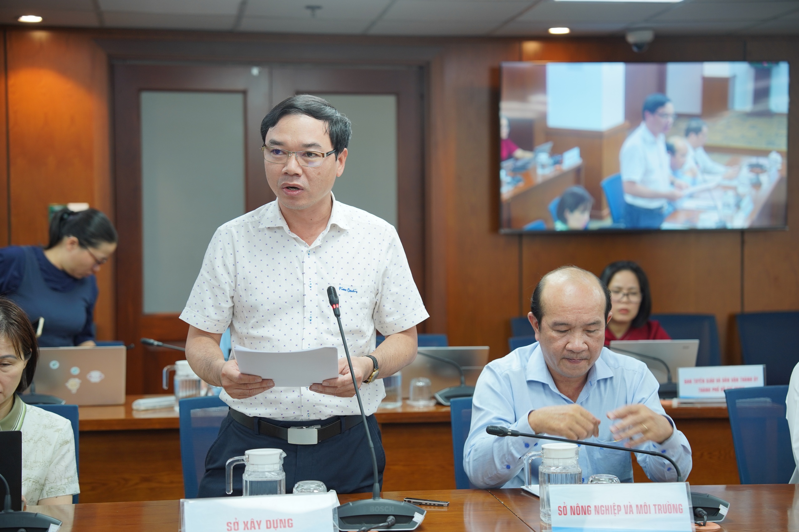 TP.HCM sắp thí điểm cho người dân đăng ký sử dụng tạm thời vỉa hè qua phần mềm- Ảnh 2. TP.HCM sắp thí điểm cho người dân đăng ký sử dụng tạm thời vỉa hè qua phần mềm- Ảnh 2.