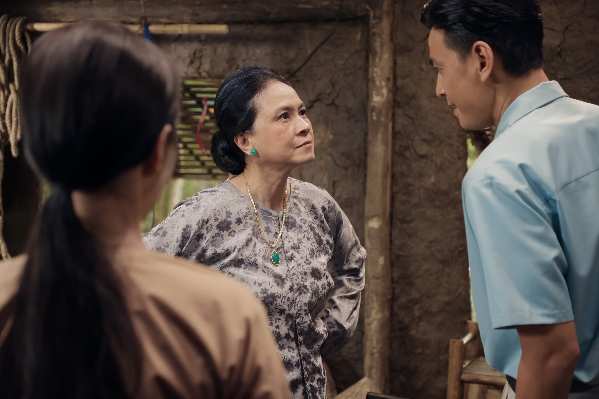 NSƯT Ngọc Hiệp tiết lộ lý do chọn vai diễn trong nghệ thuật 2026 - Ảnh 1. NSƯT Ngọc Hiệp tiết lộ lý do chọn vai diễn trong nghệ thuật 2026 - Ảnh 1.