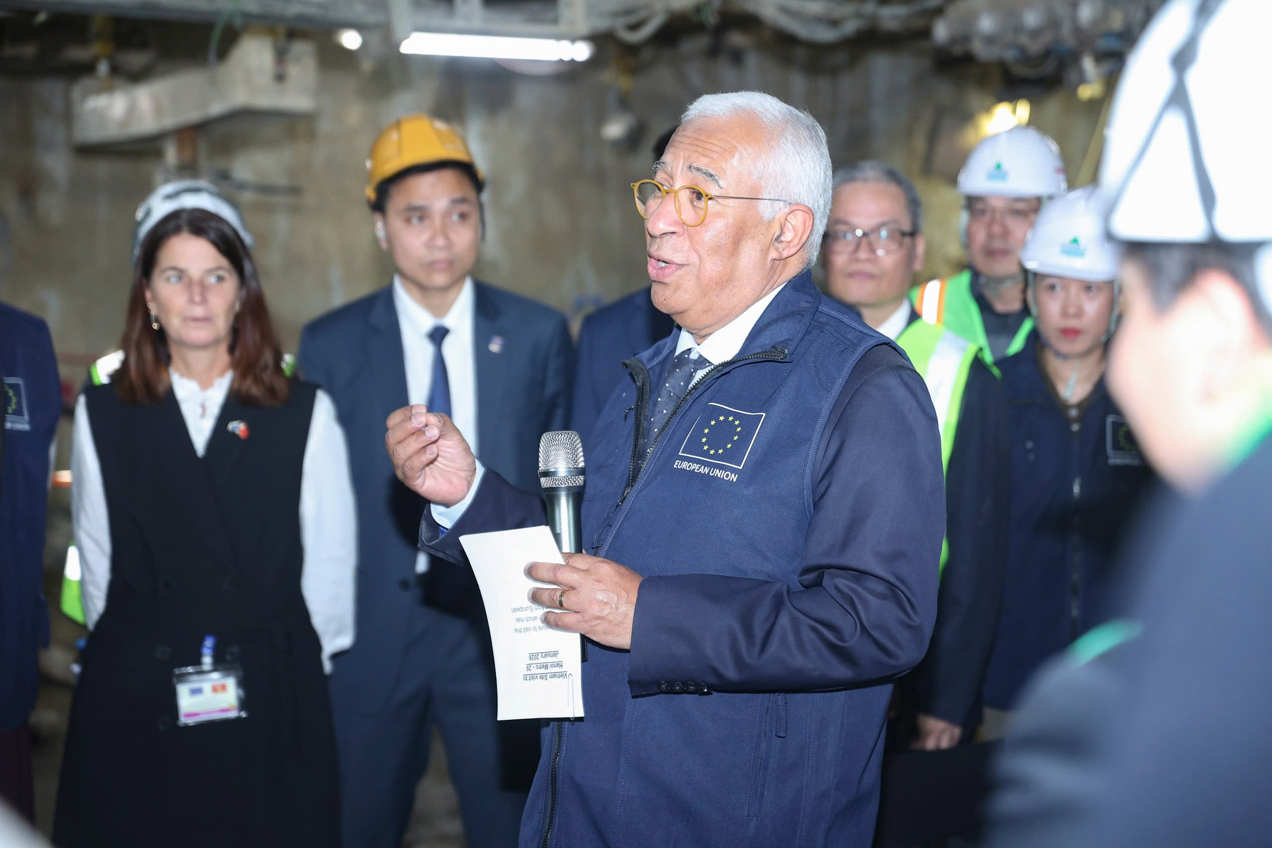 Chủ tịch Hội đồng châu Âu thăm dự án metro số 3 Hà Nội - Ảnh 5.