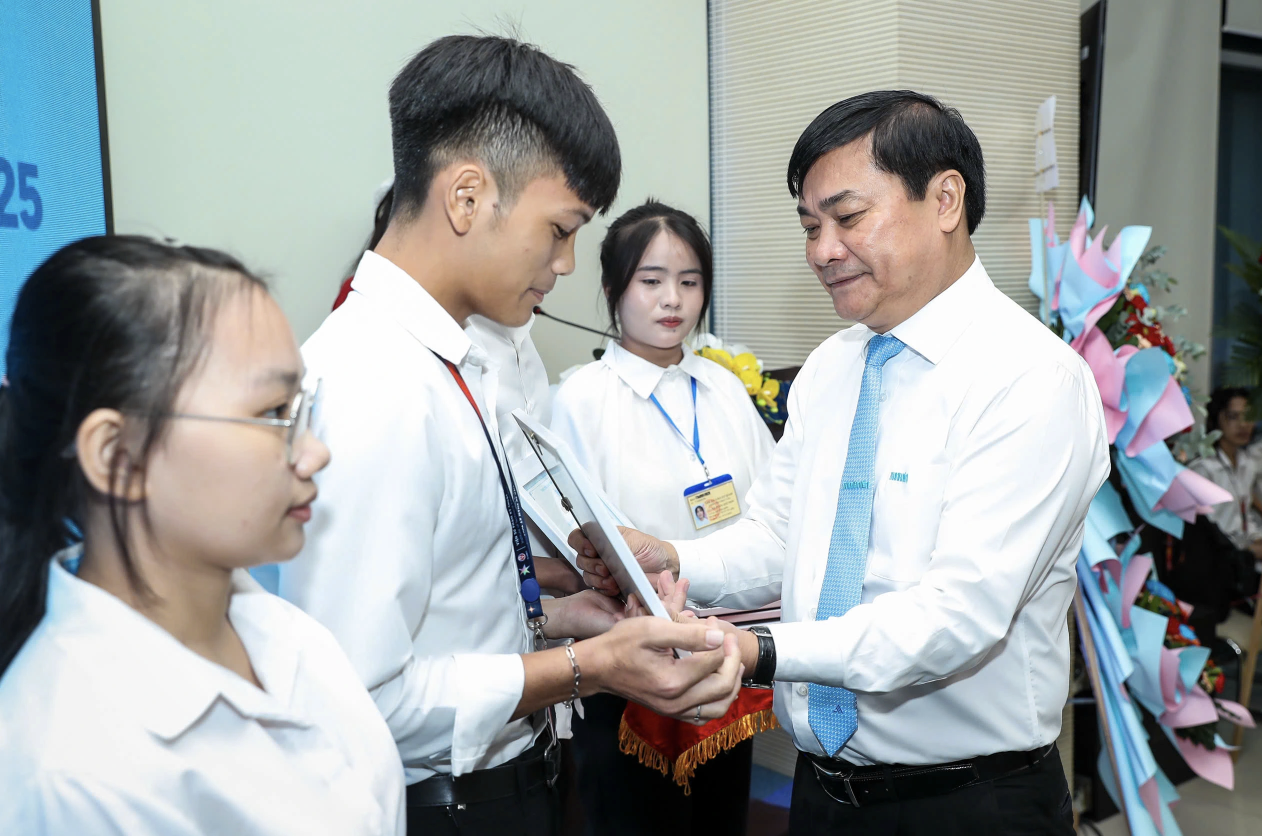 Kỷ niệm về Báo Thanh Niên và học bổng Nguyễn Thái Bình- Ảnh 2. Kỷ niệm về Báo Thanh Niên và học bổng Nguyễn Thái Bình- Ảnh 2.