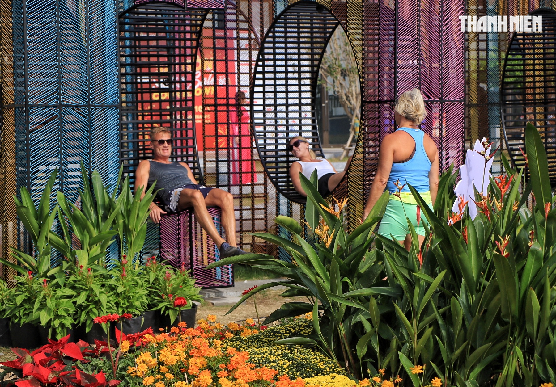 Vườn hoa tết 'mới toanh' g&acirc;y sốt ngay trung t&acirc;m TP.HCM: Đ&ocirc;ng người đổ về check-in- Ảnh 7.