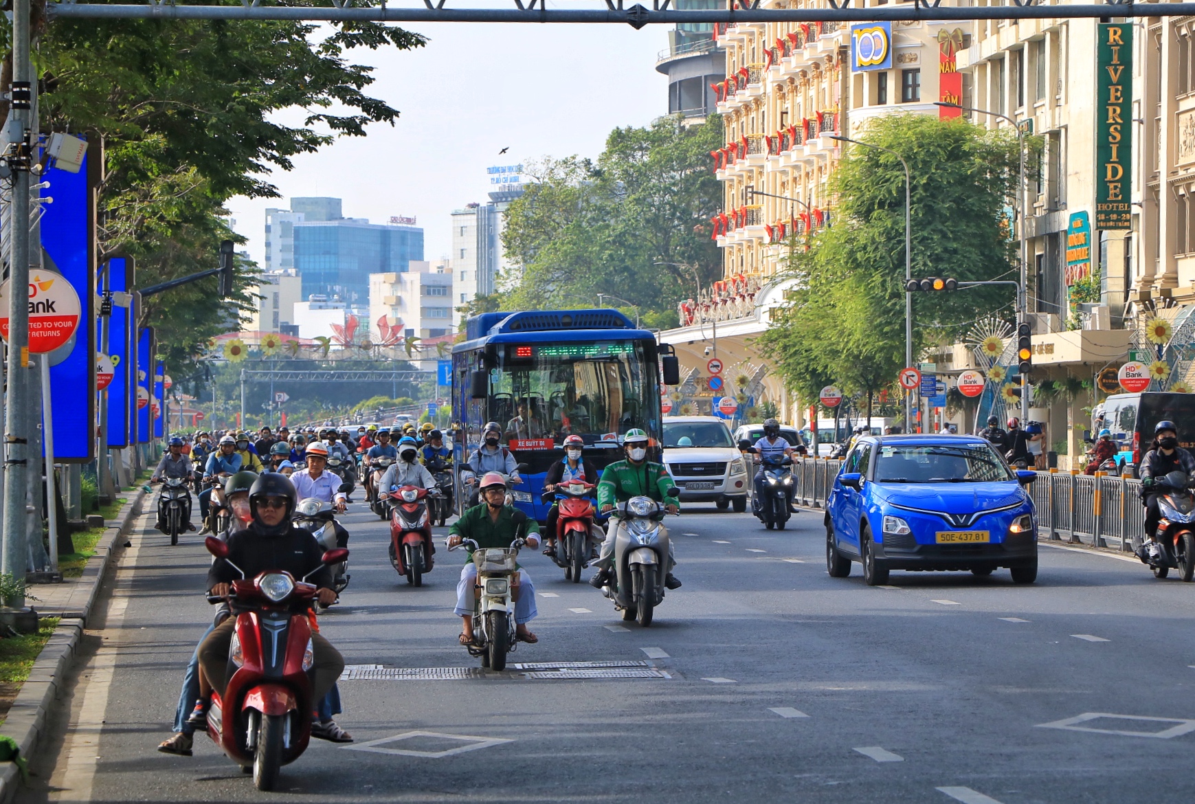 Ngày thứ ba nghỉ Tết Dương lịch 2026: Bất ngờ đường phố trung tâm TP.HCM- Ảnh 3. Ngày thứ ba nghỉ Tết Dương lịch 2026: Bất ngờ đường phố trung tâm TP.HCM- Ảnh 3.