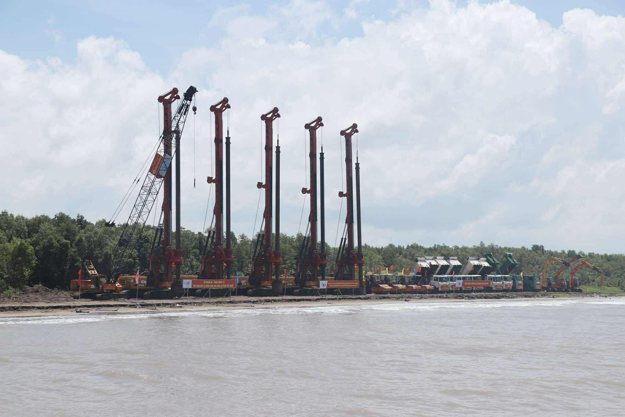 Hòn Khoai mở lối ra biển lớn- Ảnh 7.