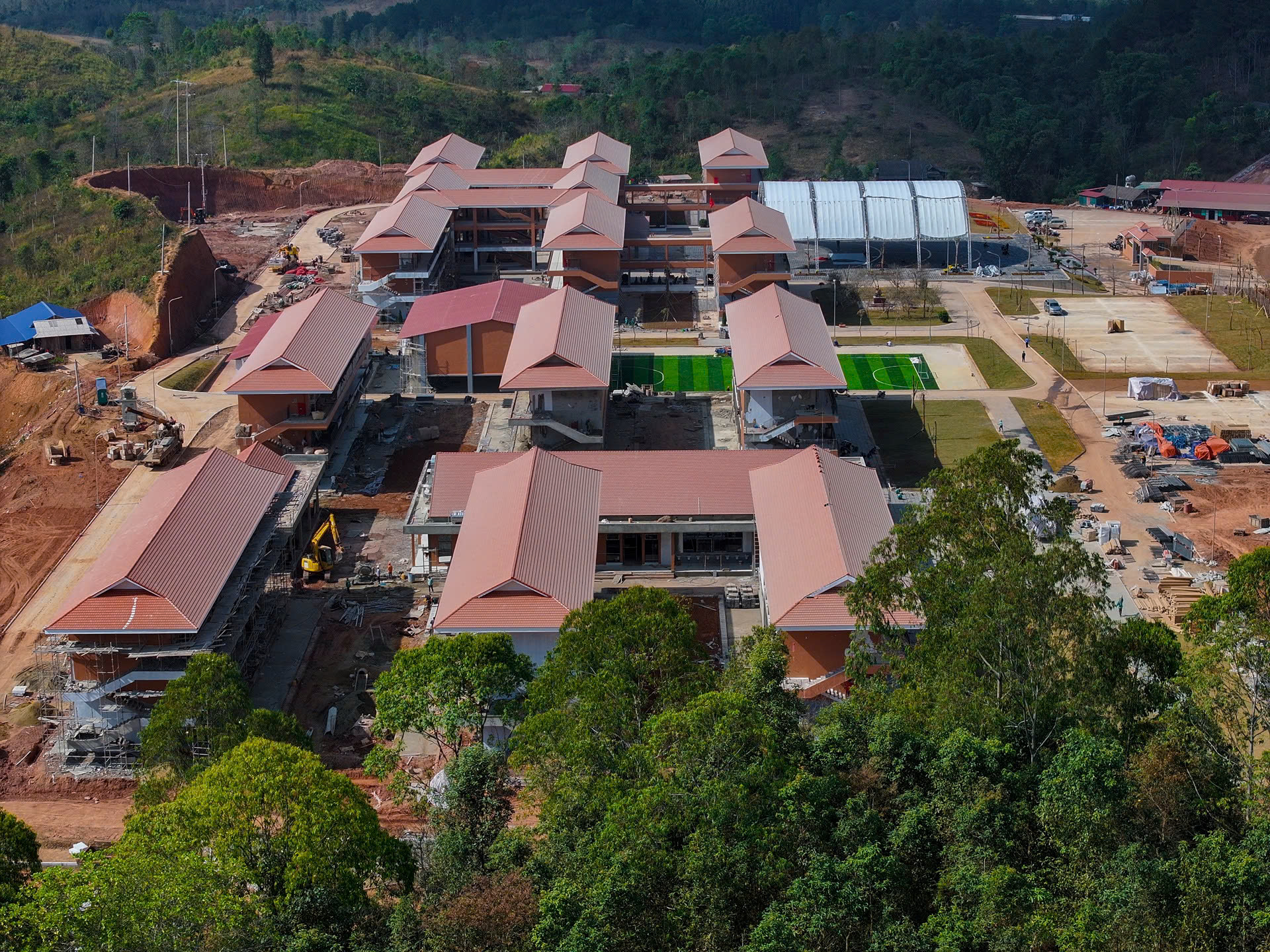 Sắp khánh thành trường học liên cấp hiện đại bậc nhất vùng biên giới Điện Biên - Ảnh 6. Sắp khánh thành trường học liên cấp hiện đại bậc nhất vùng biên giới Điện Biên - Ảnh 6.