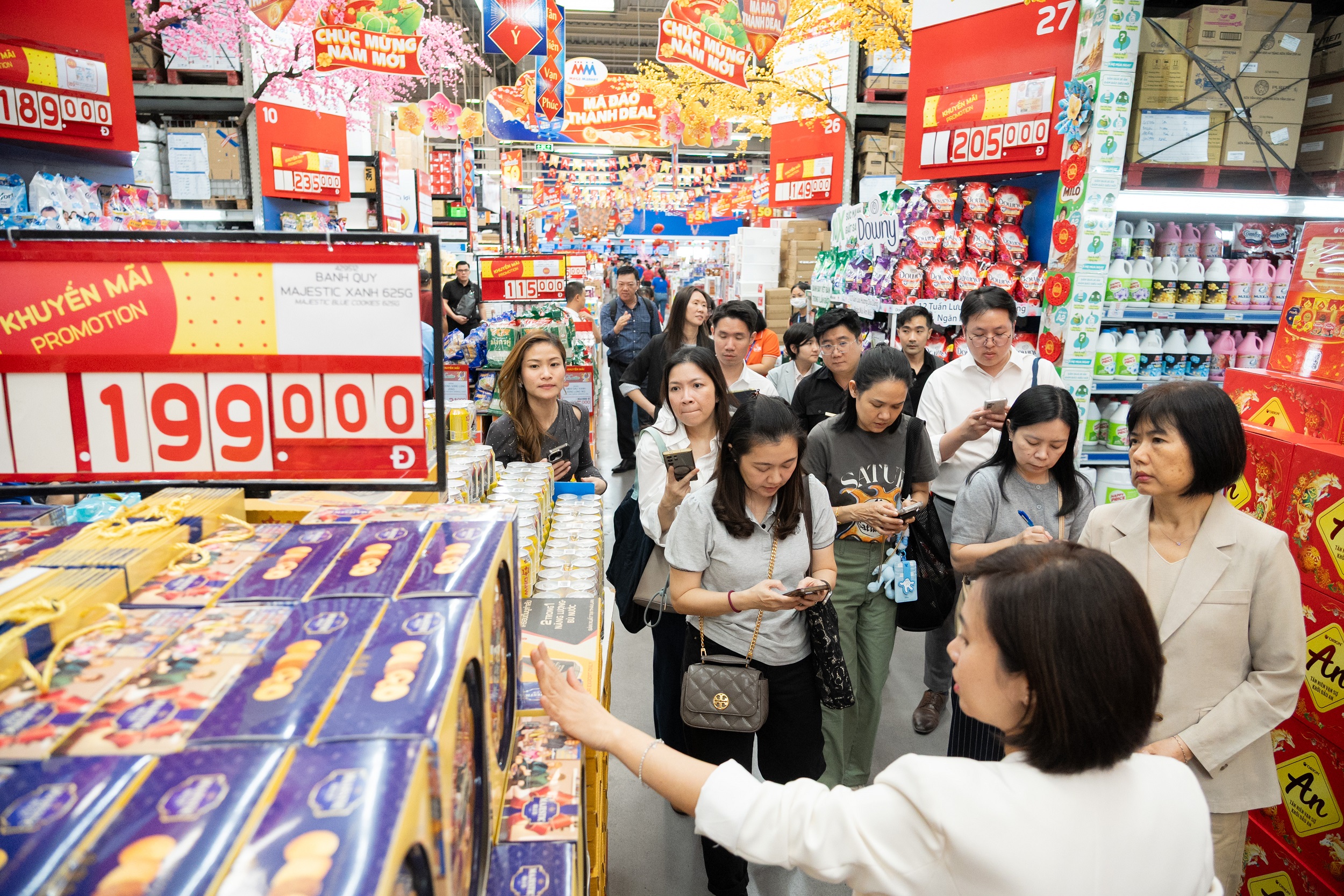 BJC đưa nhà phân tích thăm MM Mega Market Việt Nam, khẳng định chiến lược đầu tư- Ảnh 2. BJC đưa nhà phân tích thăm MM Mega Market Việt Nam, khẳng định chiến lược đầu tư- Ảnh 2.