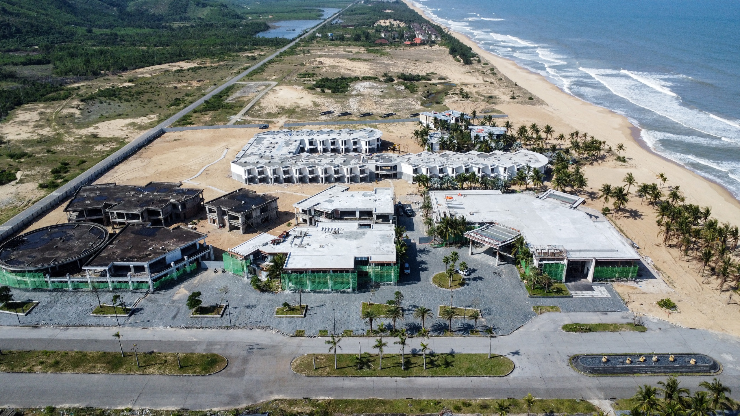 T&aacute;i khởi động dự &aacute;n nghỉ dưỡng triệu USD tại Lăng C&ocirc; sau nhiều năm 'đắp chiếu'- Ảnh 1.