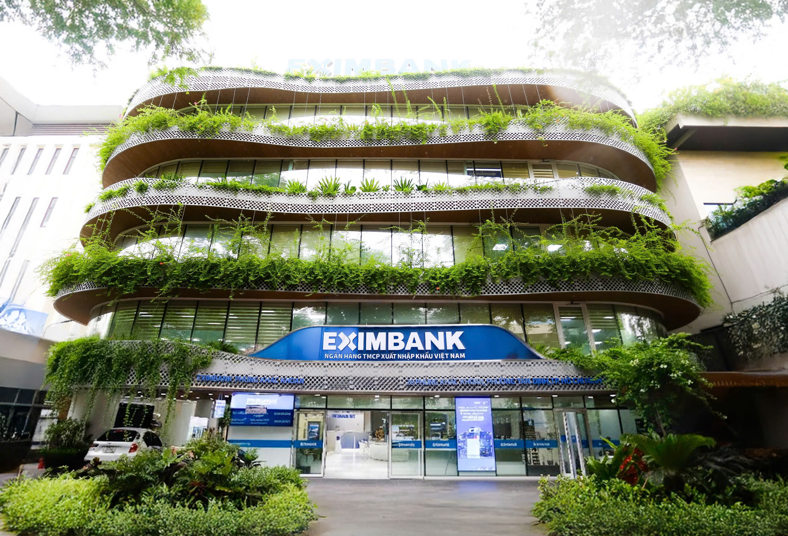 Eximbank báo lãi hơn 1.500 tỉ đồng, ưu tiên dự phòng rủi ro trong giai đoạn chuyển đổi- Ảnh 2.