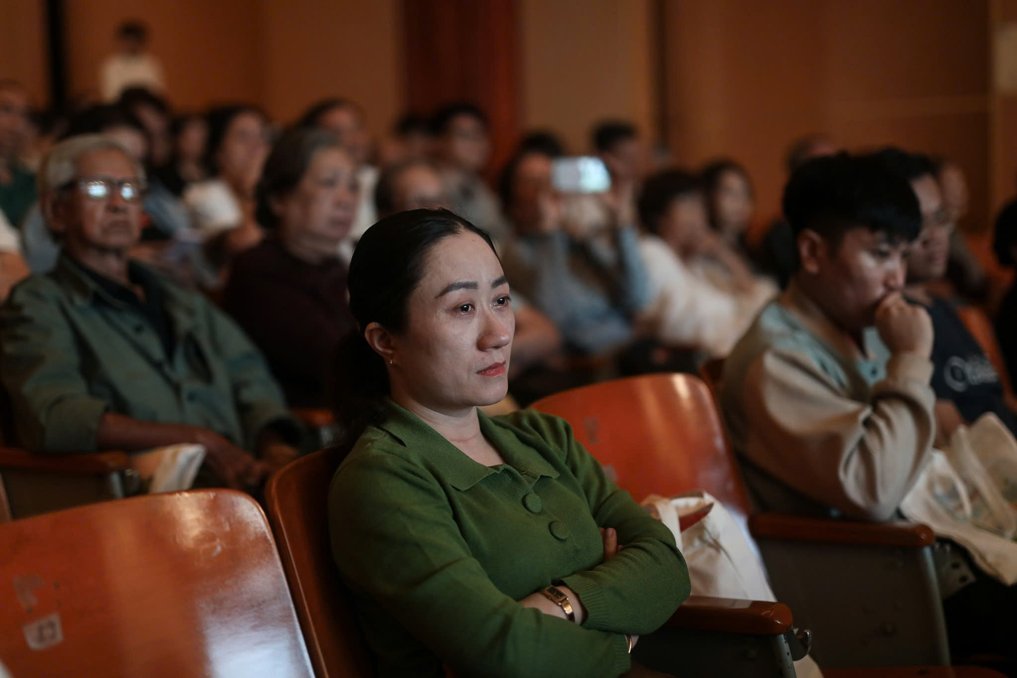 Xúc động khi 'gặp lại' ông nội trong khu lưu giữ thi hài ở TP.HCM - Ảnh 6.