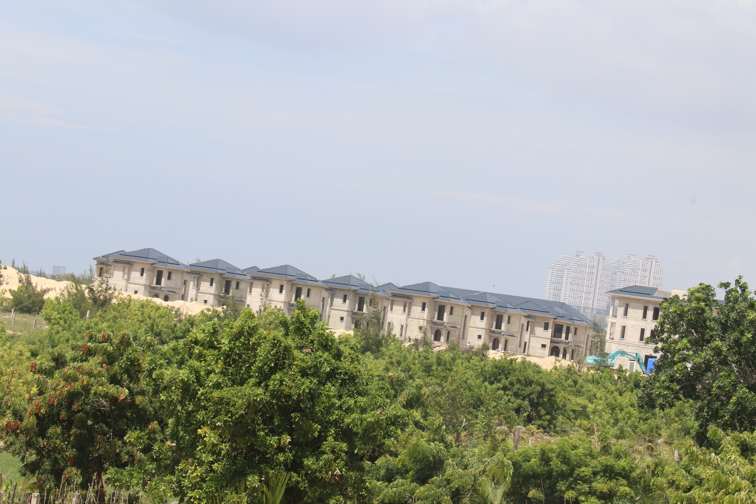 Lâm Đồng tháo gỡ khó khăn cho 359 dự án ngòai ngân sách năm 2026 - Ảnh 2. Lâm Đồng tháo gỡ khó khăn cho 359 dự án ngòai ngân sách năm 2026 - Ảnh 2.