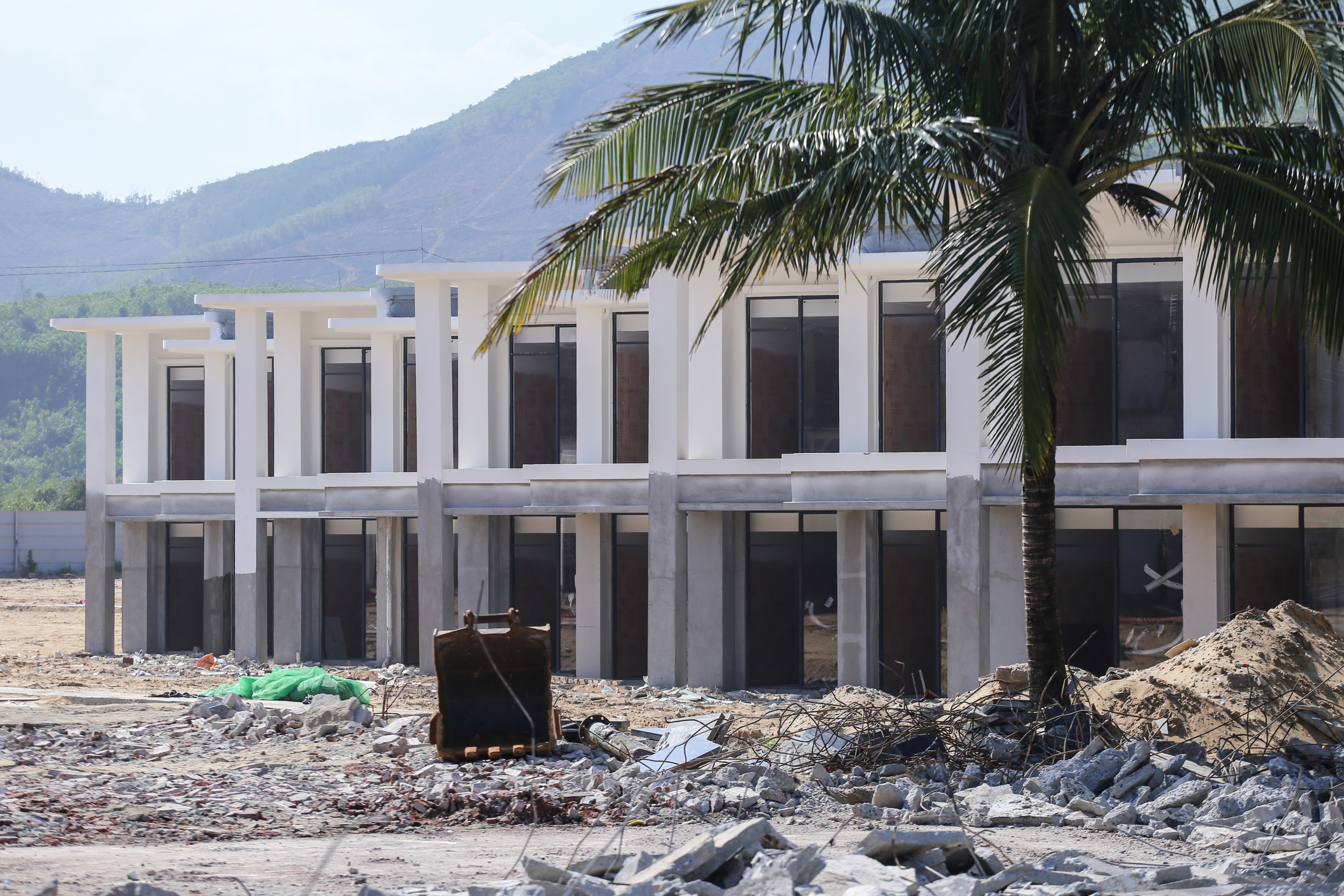 T&aacute;i khởi động dự &aacute;n nghỉ dưỡng triệu USD tại Lăng C&ocirc; sau nhiều năm 'đắp chiếu'- Ảnh 3.