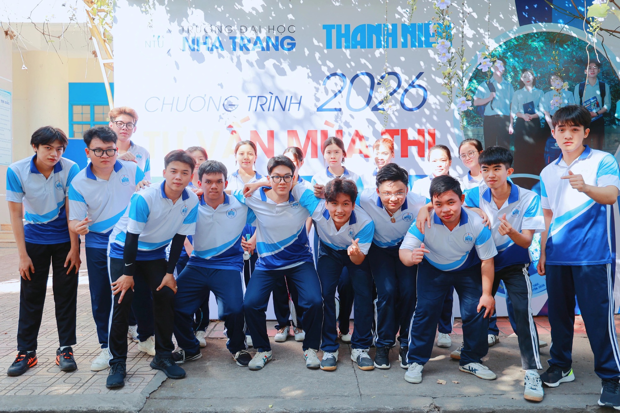 - Ảnh 1. - Ảnh 1.