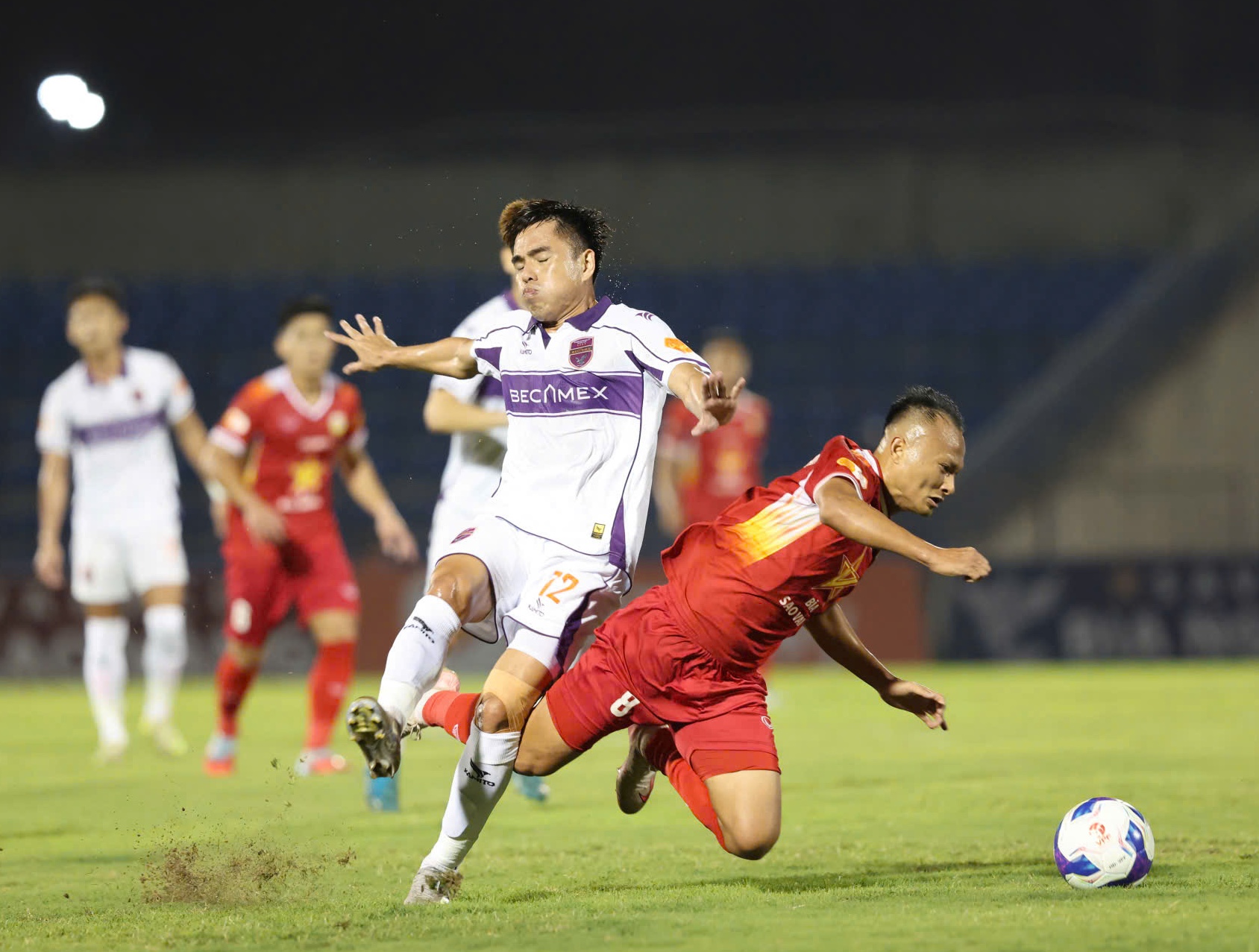 Tiếc cho sao trẻ U.23 Việt Nam Lê Viktor, cuộc chạm trán của những 'cố nhân' thiếu bàn thắng!- Ảnh 2. Tiếc cho sao trẻ U.23 Việt Nam Lê Viktor, cuộc chạm trán của những 'cố nhân' thiếu bàn thắng!- Ảnh 2.