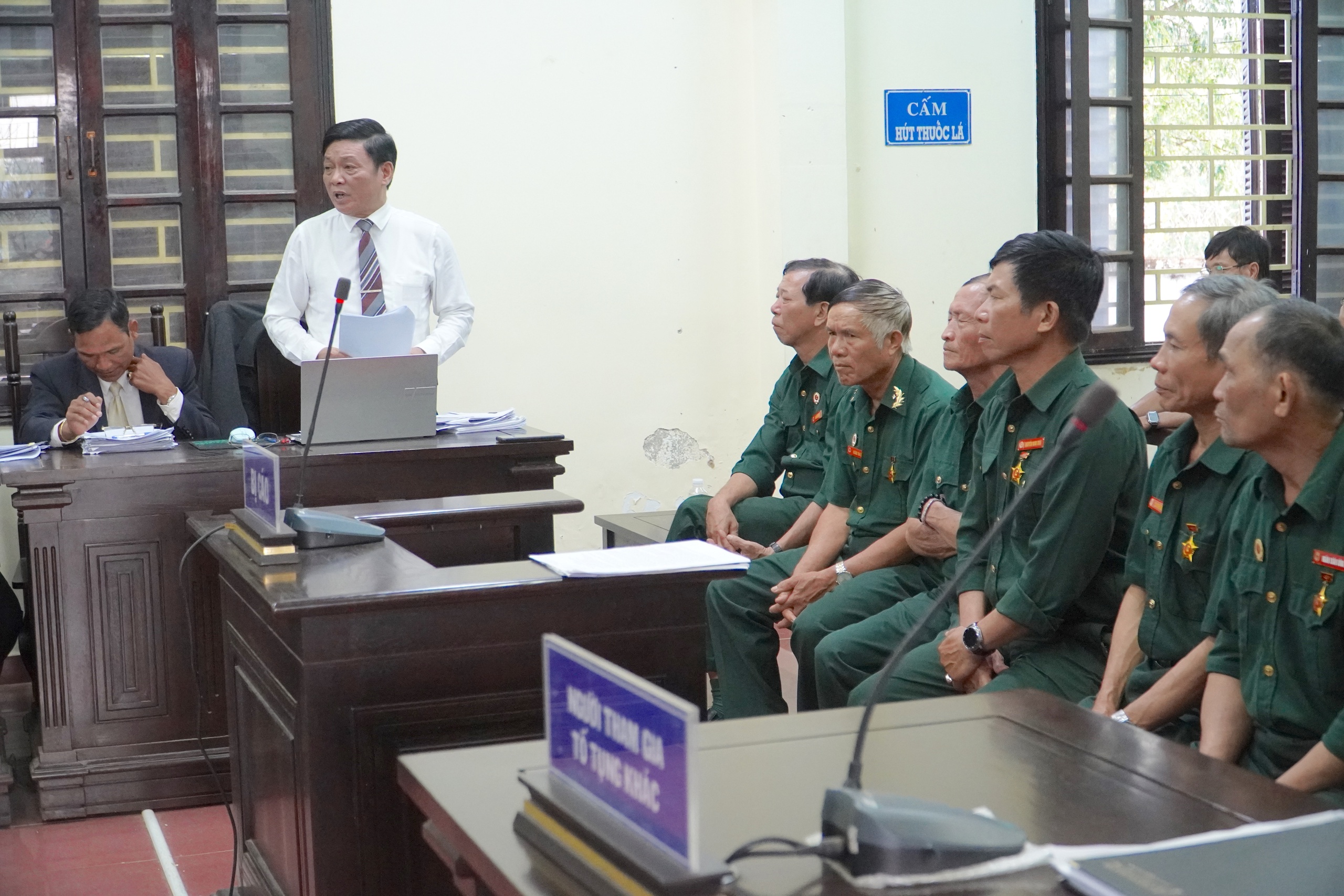 6 cựu chiến binh kêu oan: Lần thứ 3 tòa tiếp tục phạt 6 - 7 thángtù  - Ảnh 2.