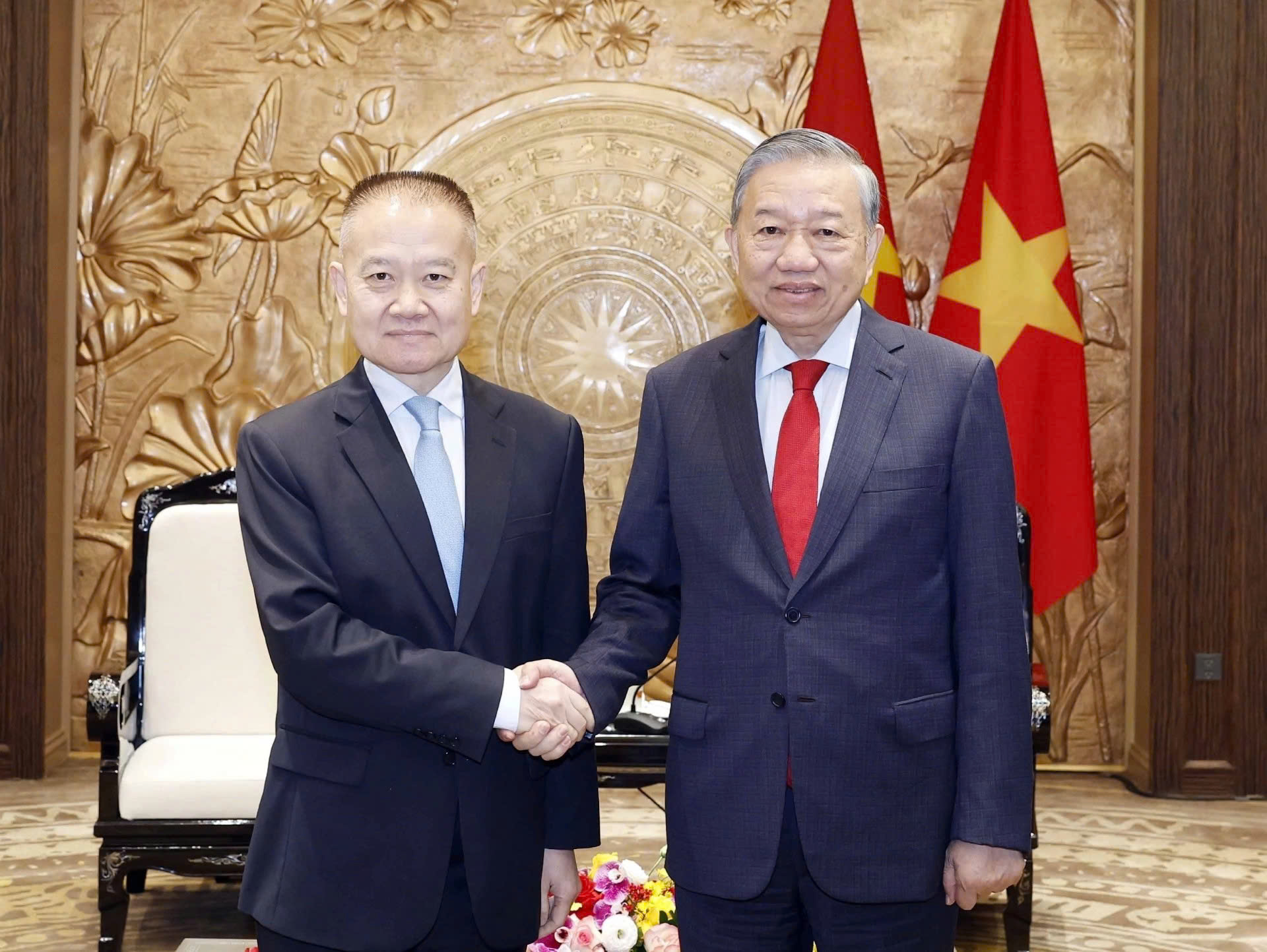 Tổng B&iacute; thư tiếp Đặc ph&aacute;i vi&ecirc;n của Tổng B&iacute; thư, Chủ tịch nước Trung Quốc- Ảnh 1.