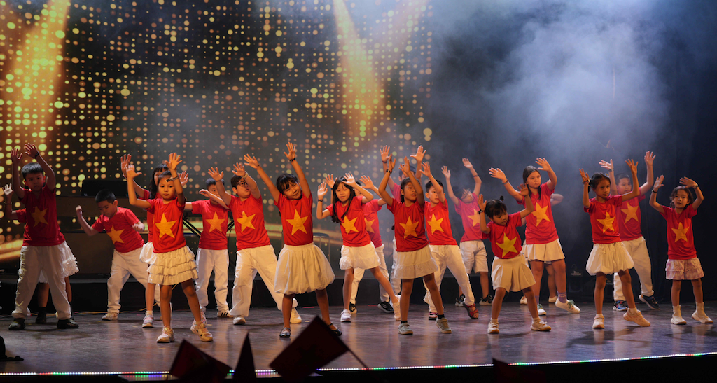 Trước tết, nhiều ng&agrave;y hội nghệ thuật lấp l&aacute;nh của học sinh, sinh vi&ecirc;n TP.HCM- Ảnh 4.