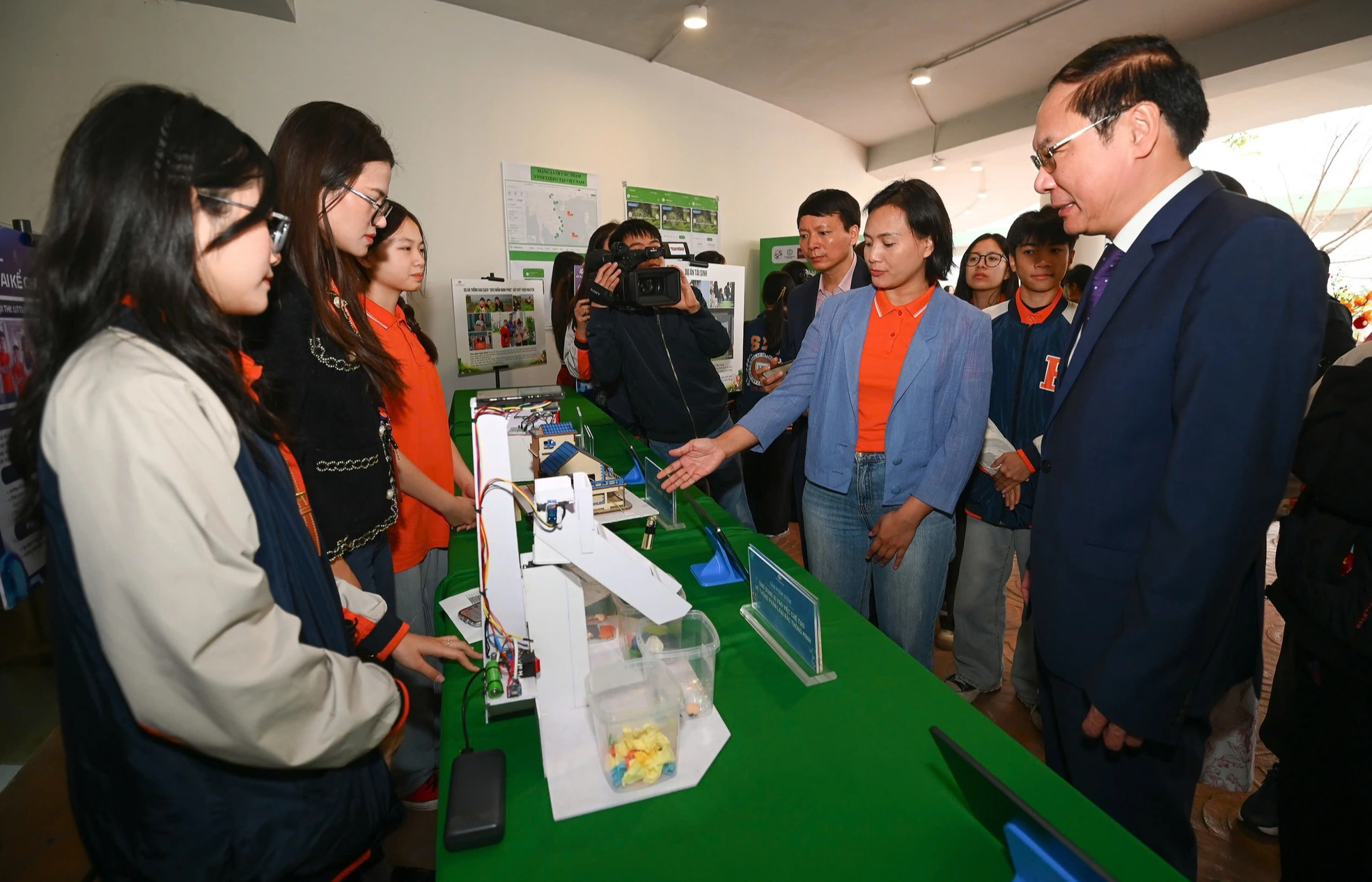 Vinh danh 60 trường học không rác thải nhựa - Ảnh 2.