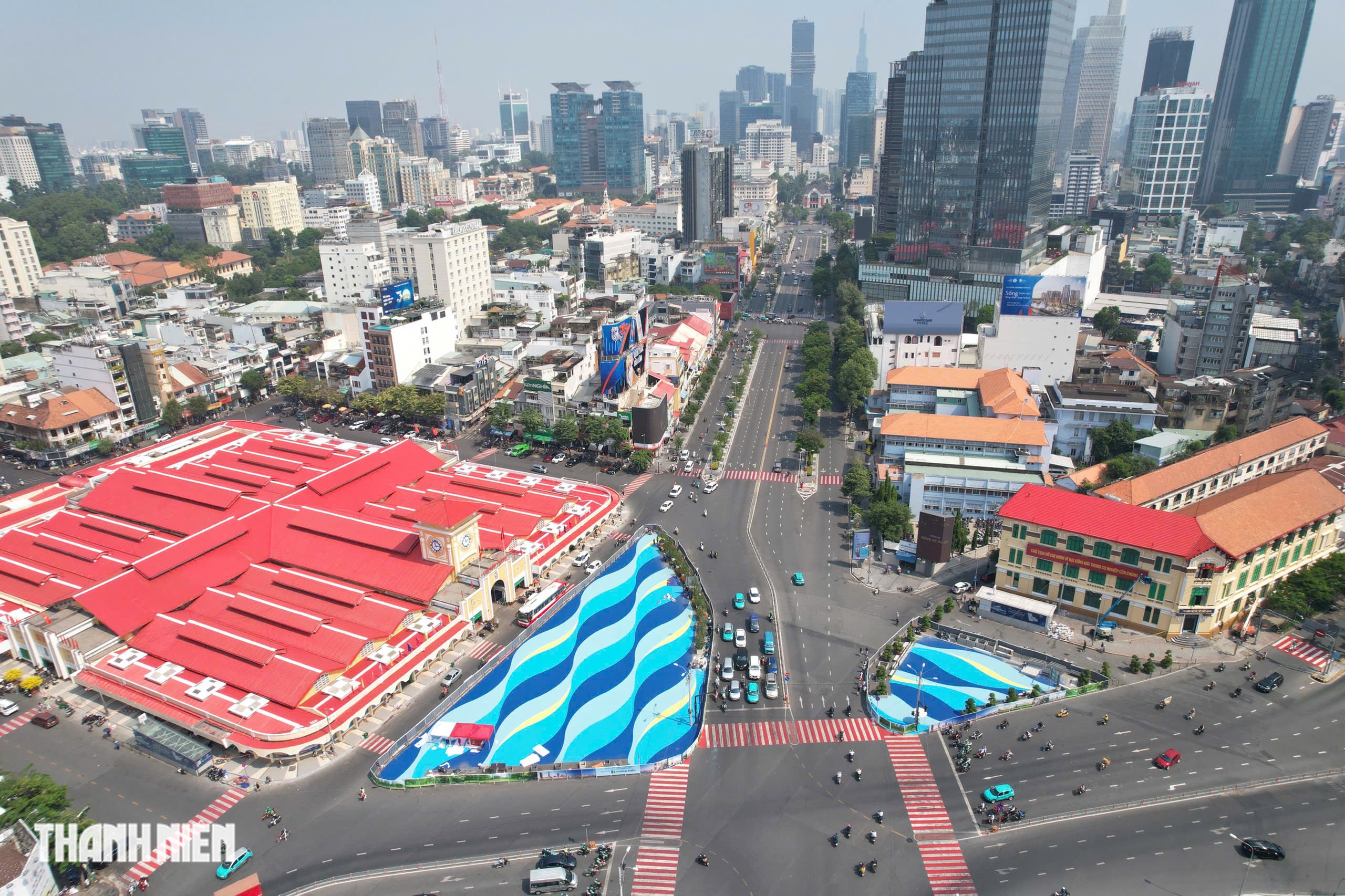 Ngo&agrave;i chợ Bến Th&agrave;nh, Hồ Con R&ugrave;a những nơi n&agrave;o ở TP.HCM được sơn mới đ&oacute;n tết? - Ảnh 2.